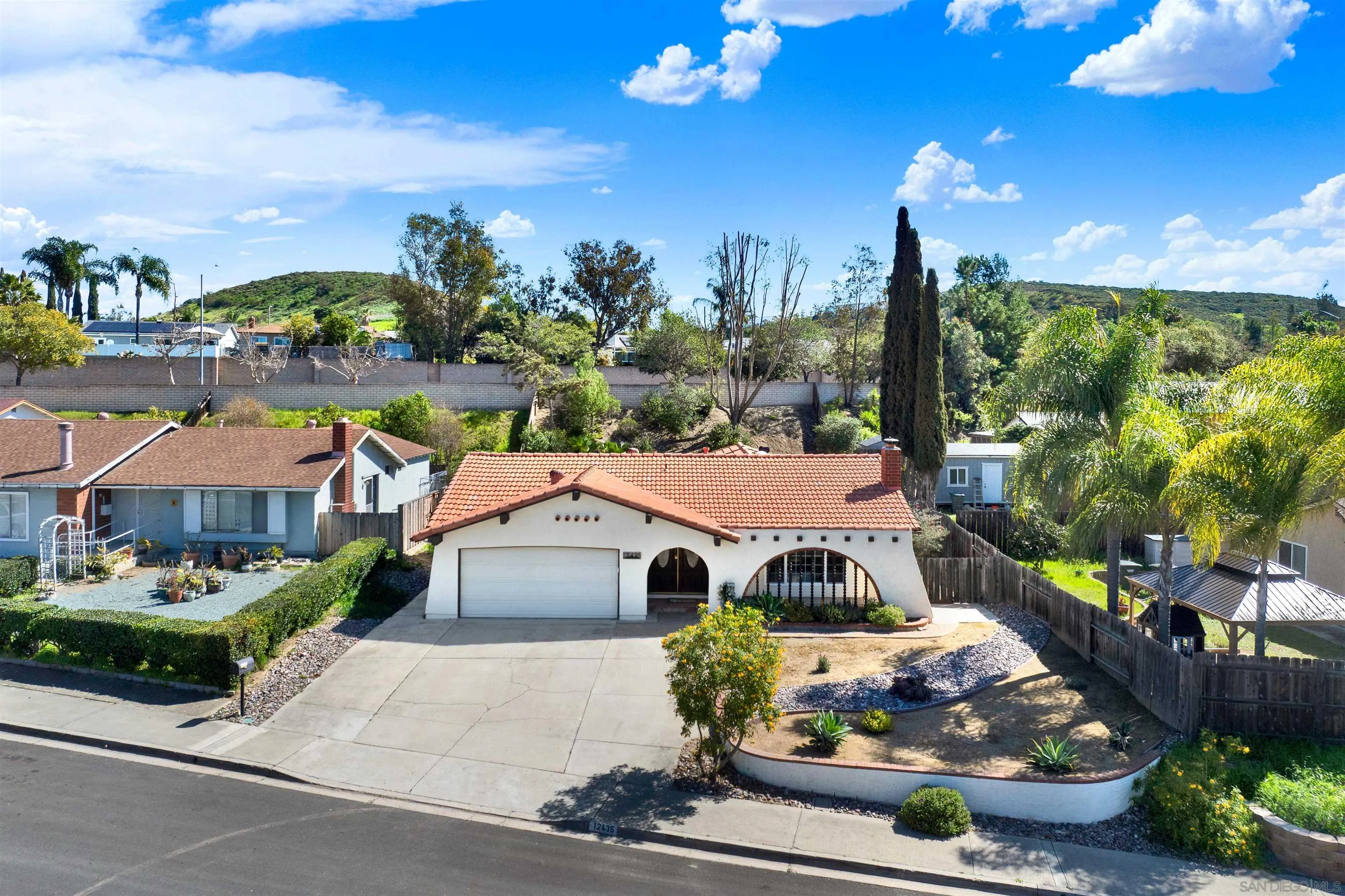 https://cdn.realtyfeed.com/cdn/127/260004483/1e2ba907ad7e659fa40572c50f2247bc.webp