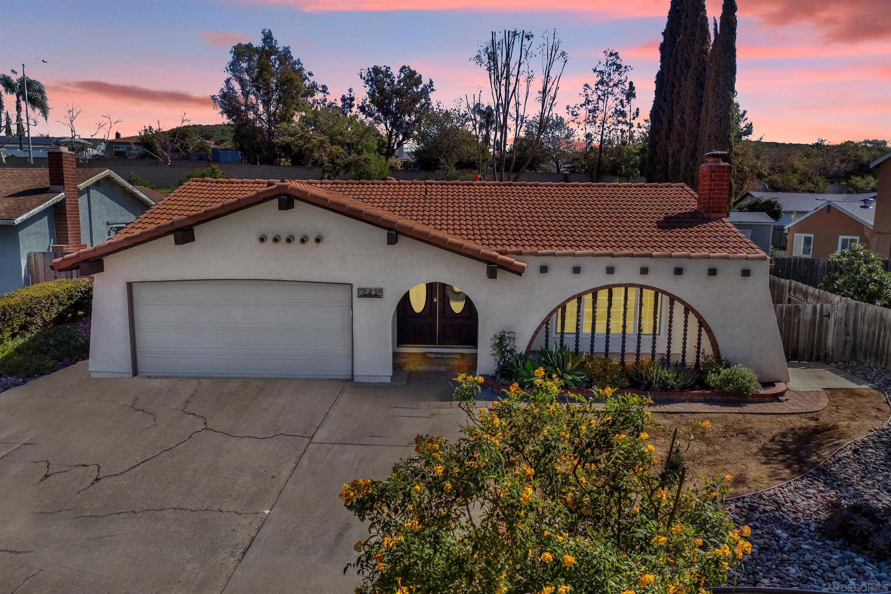https://cdn.realtyfeed.com/cdn/127/260004483/46746c3fb96a169072915478ec44ee03.webp