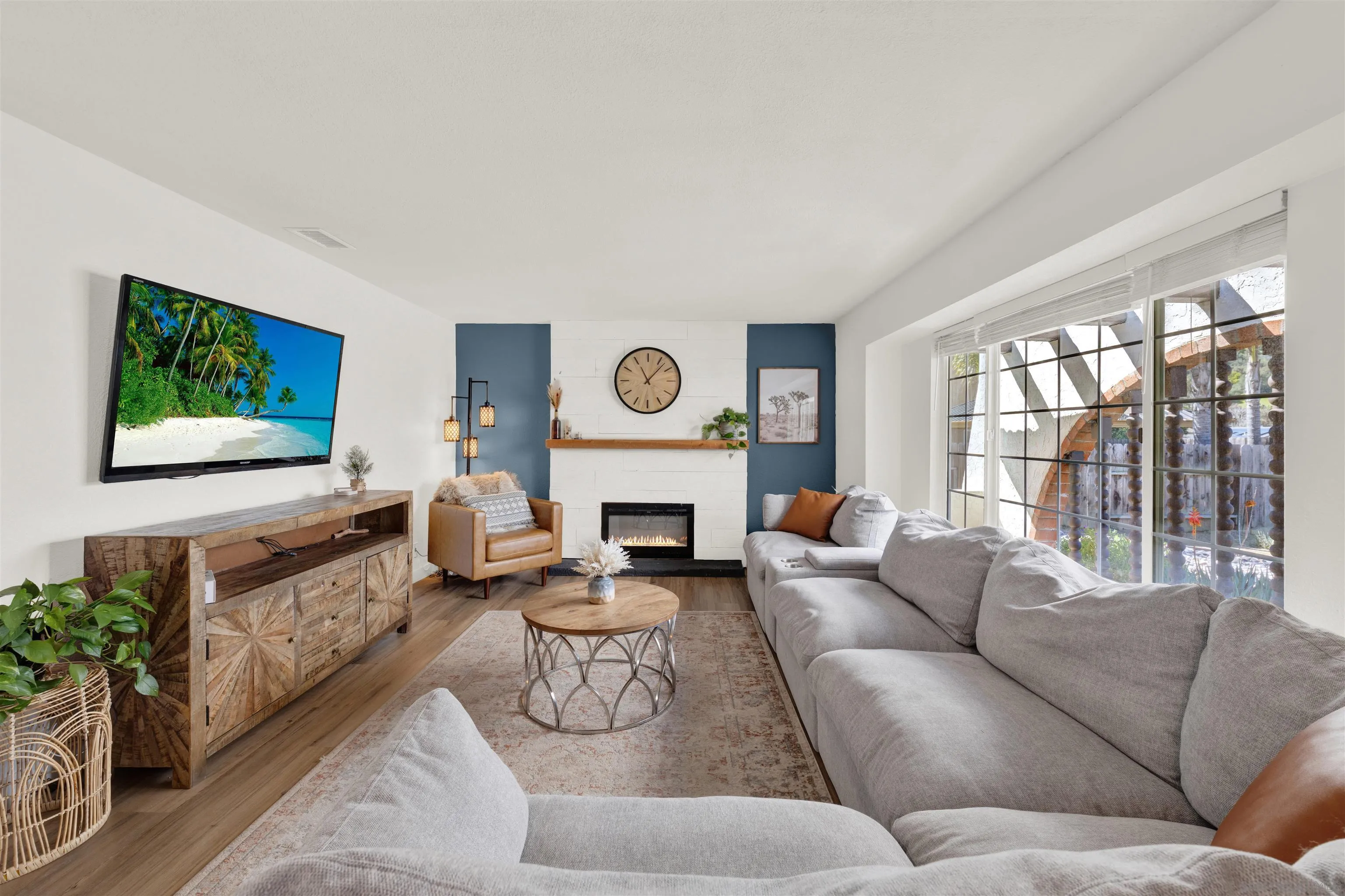 https://cdn.realtyfeed.com/cdn/127/260004483/b9d5849f31b893380f36623477d7b1f7.webp