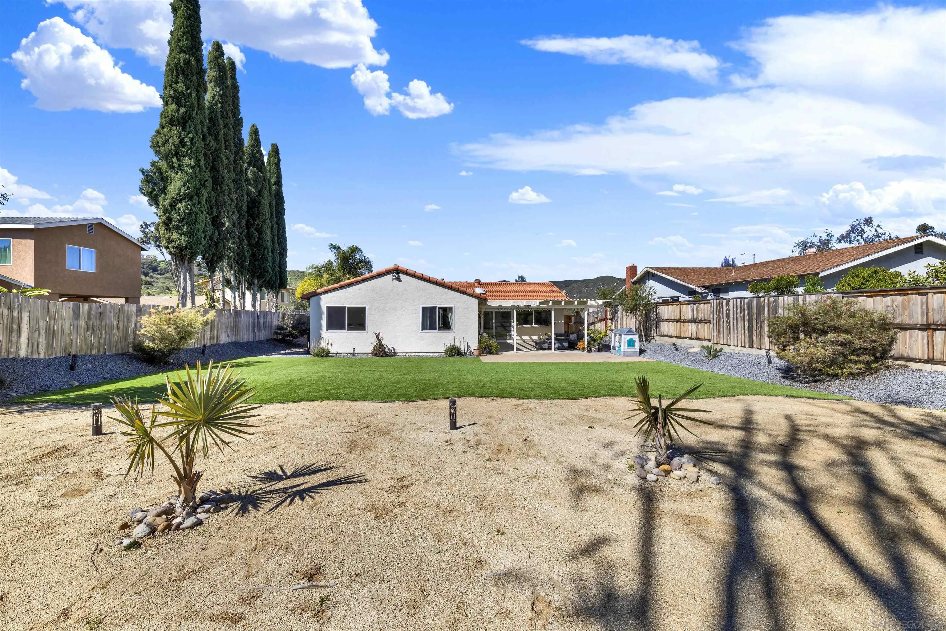 https://cdn.realtyfeed.com/cdn/127/260004483/c9318bd5d38c709f491a30c54bbc1cb3.webp