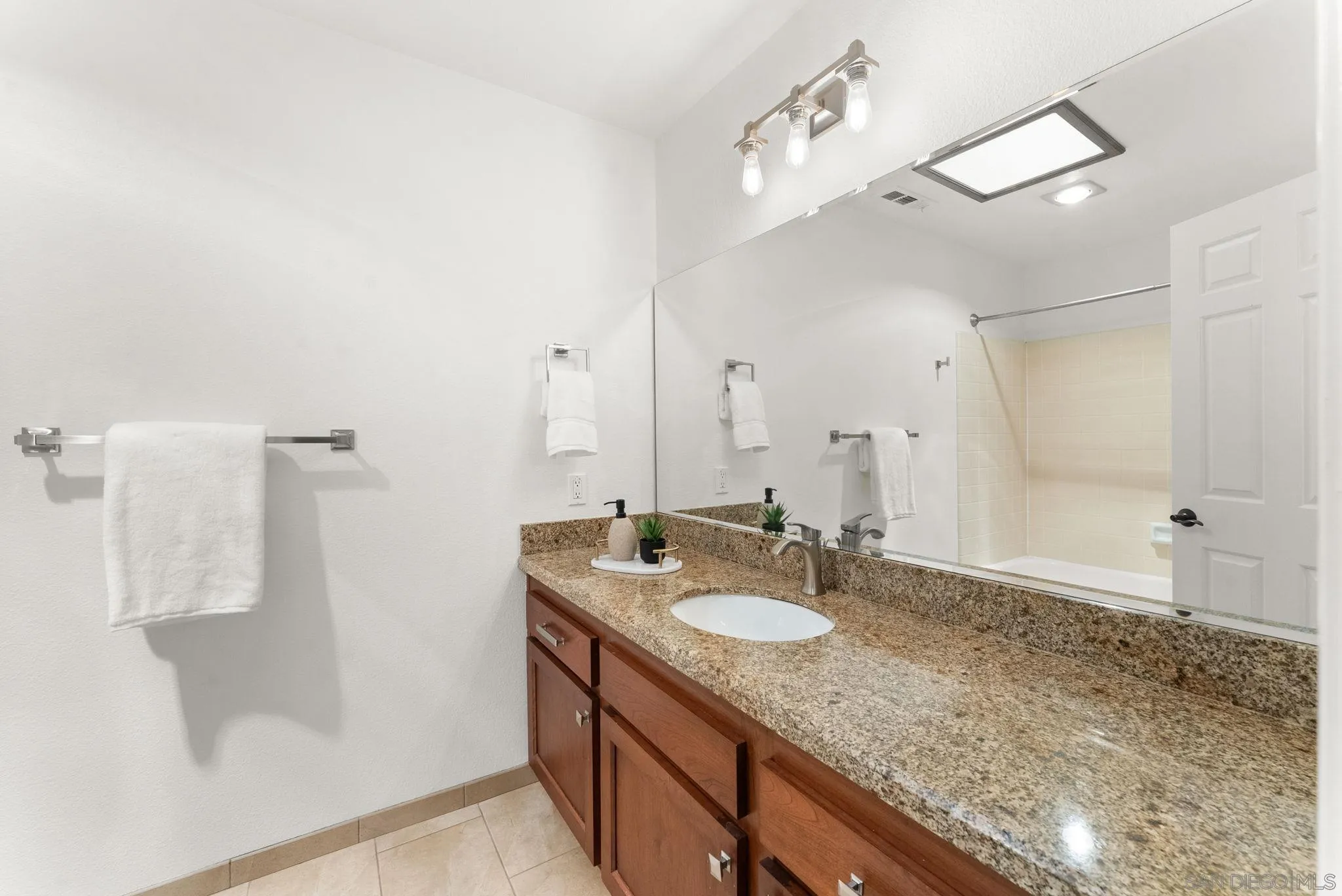 Photo #19: 260004484 Listing: Photo #19