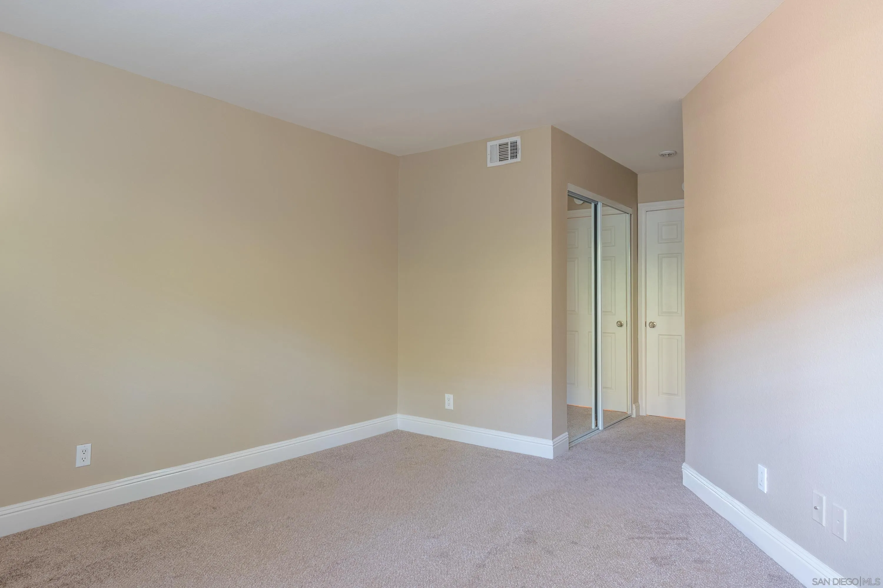 Photo #6: 260004487 Listing: Photo #6