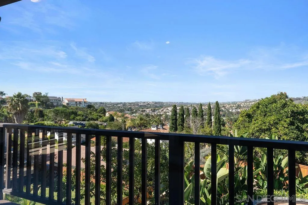 https://cdn.realtyfeed.com/cdn/127/260004488/9e6a17b1bdc7b762368bcca92bc595a4.webp