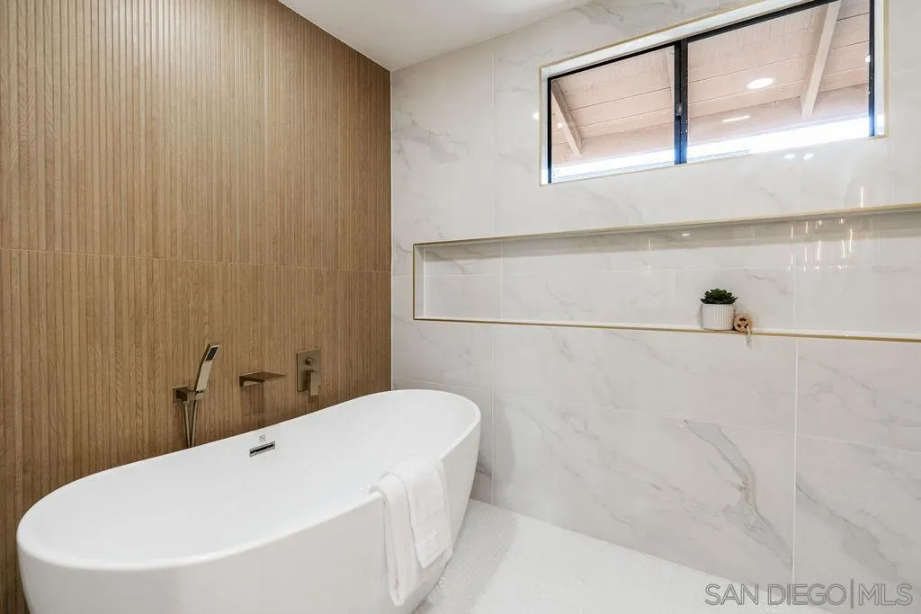 https://cdn.realtyfeed.com/cdn/127/260004488/d27351706590c14d480aaef951961933.webp