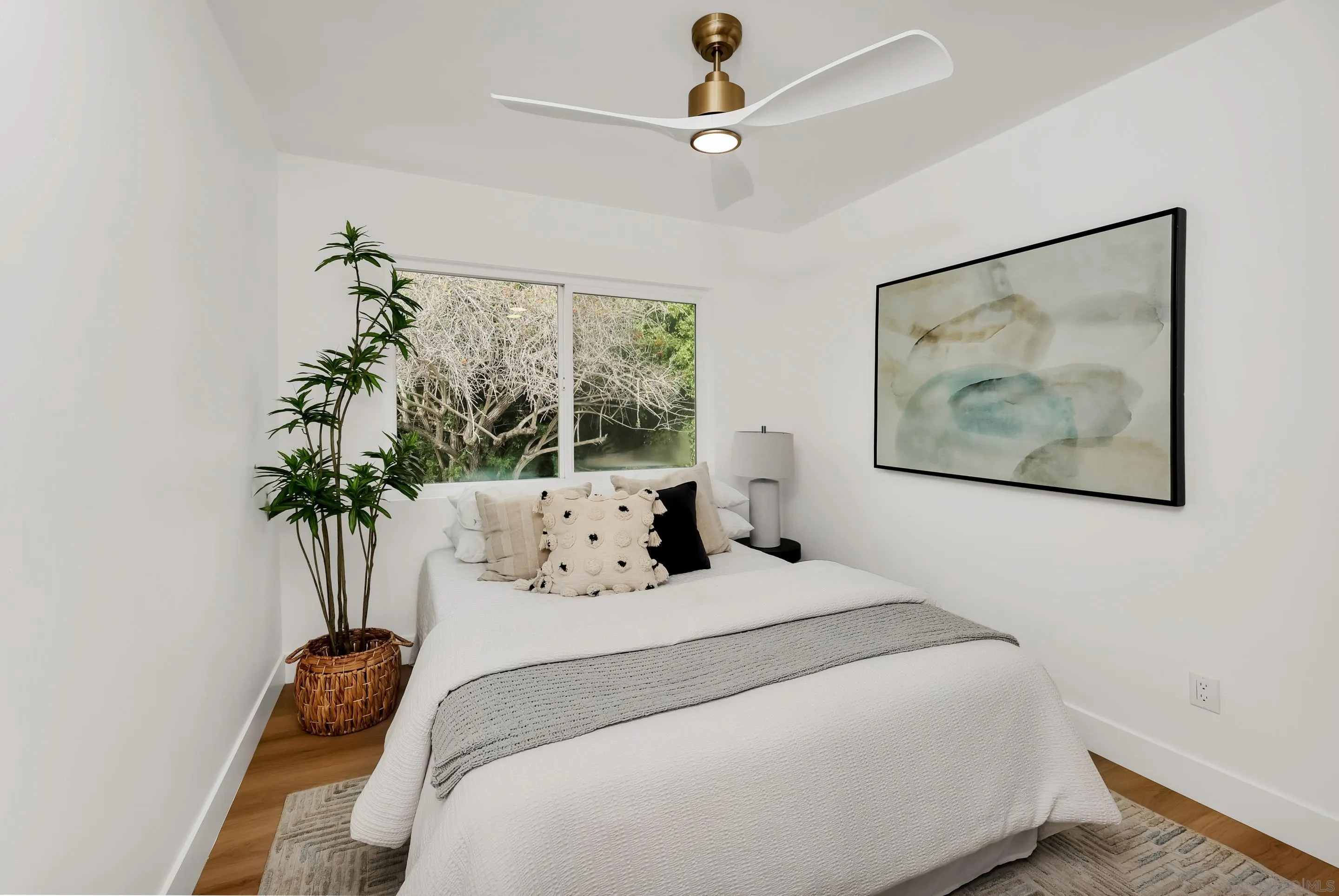 https://cdn.realtyfeed.com/cdn/127/260004492/b1d6c4050b38b3bbd373b0d9d9c40728.webp