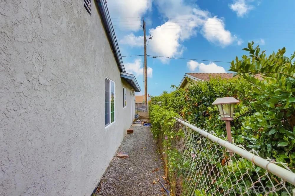 https://cdn.realtyfeed.com/cdn/127/260004496/7cc351ed36c81a218e85880db5c63c0b.webp