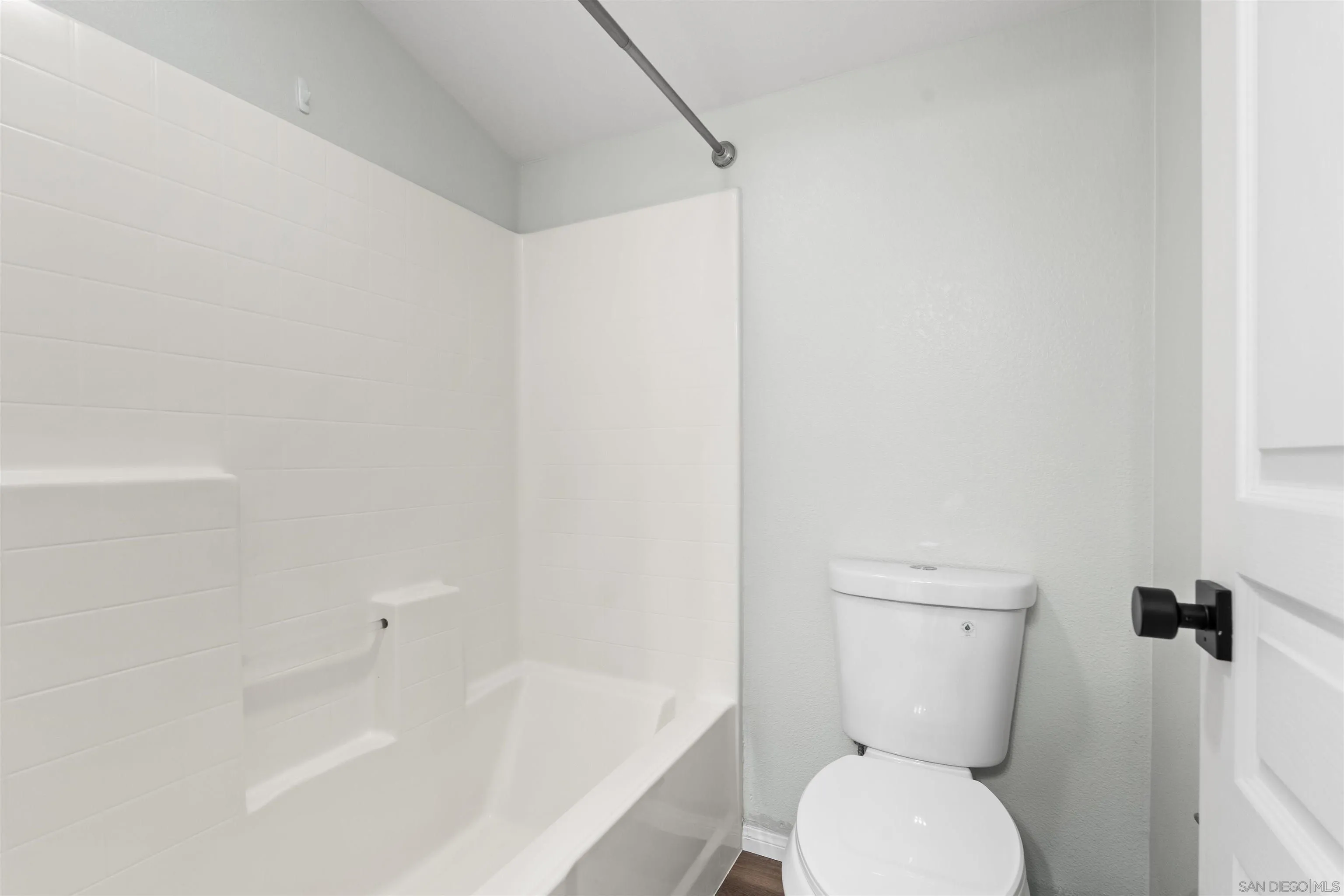 https://cdn.realtyfeed.com/cdn/127/260004497/9a12ce61f982cfb6e81918c173aa6c32.webp
