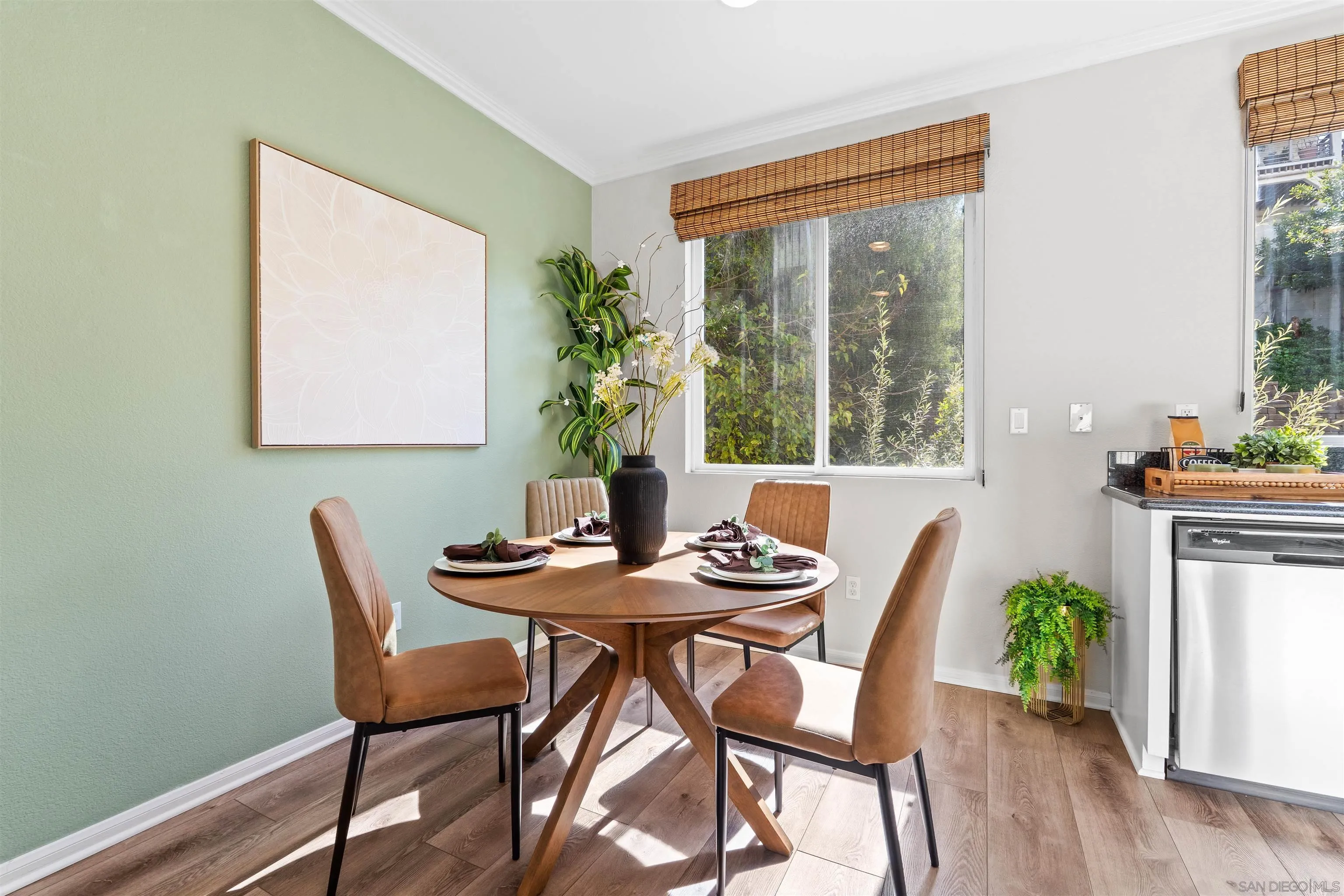 https://cdn.realtyfeed.com/cdn/127/260004497/c9f2a9440d729d669d25d3ee31add62b.webp