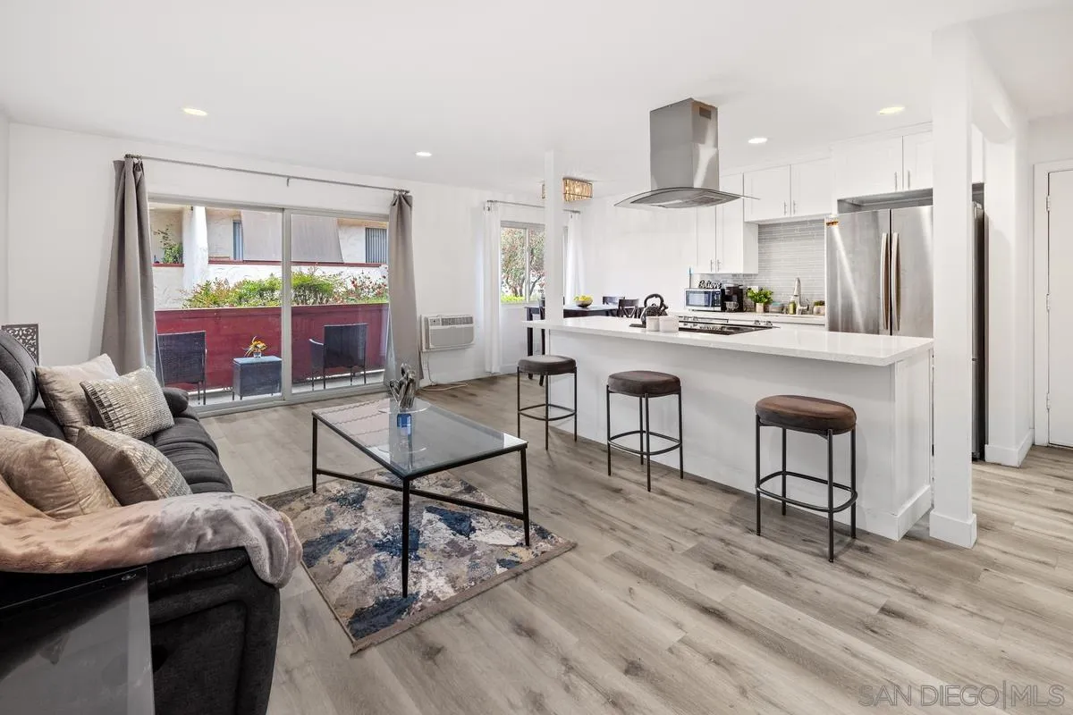 Photo #8: 2600045 Listing: Photo #8