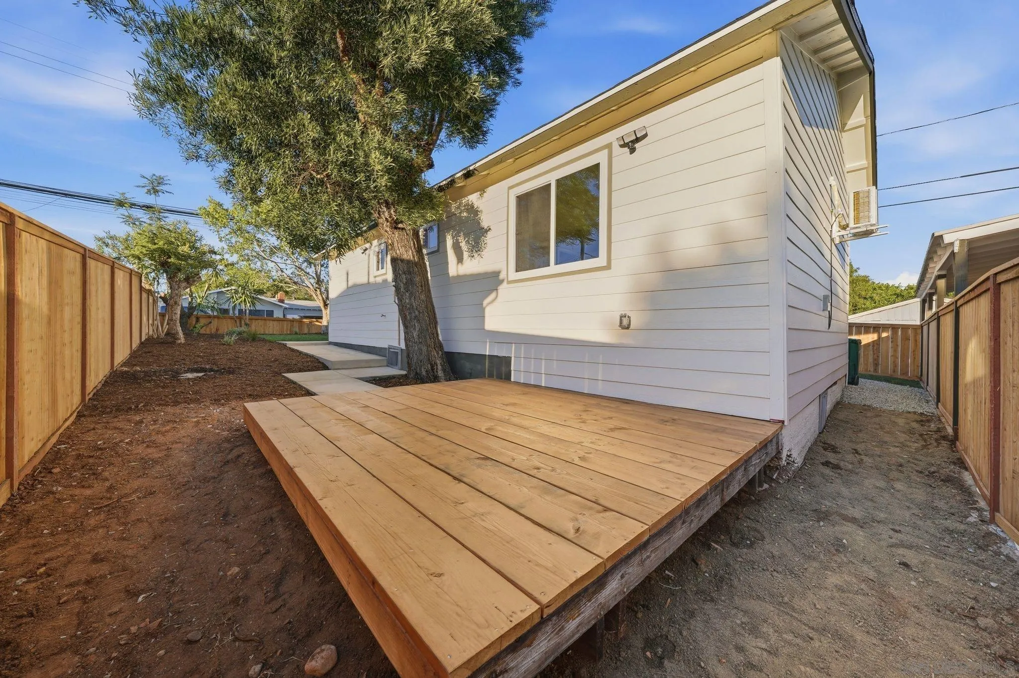 https://cdn.realtyfeed.com/cdn/127/260004500/ad1f685246c442827af2bec686ee9796.webp
