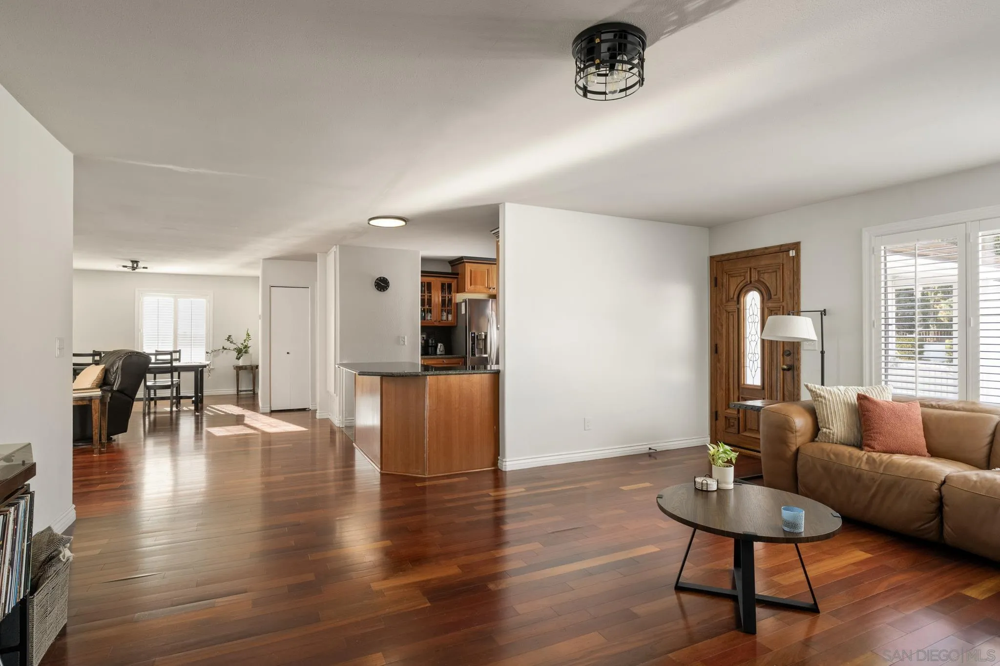 https://cdn.realtyfeed.com/cdn/127/260004503/602f704714bba08744c2614e88156e62.webp