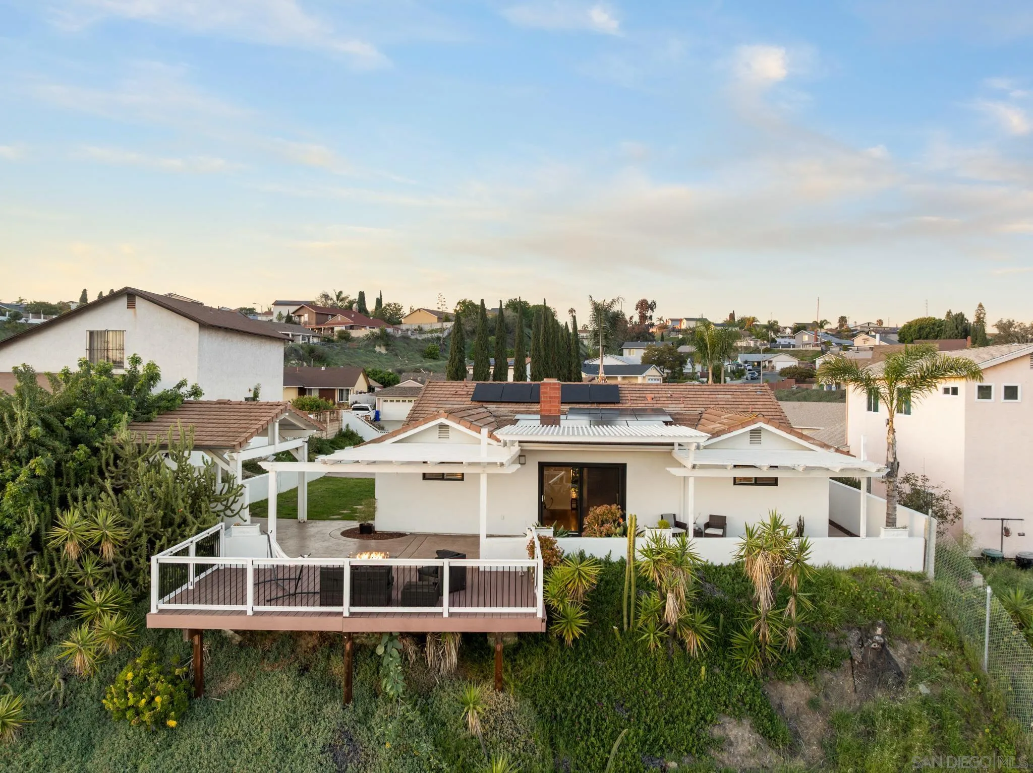 https://cdn.realtyfeed.com/cdn/127/260004503/69761a8299dc57c198c583c8e8d13198.webp
