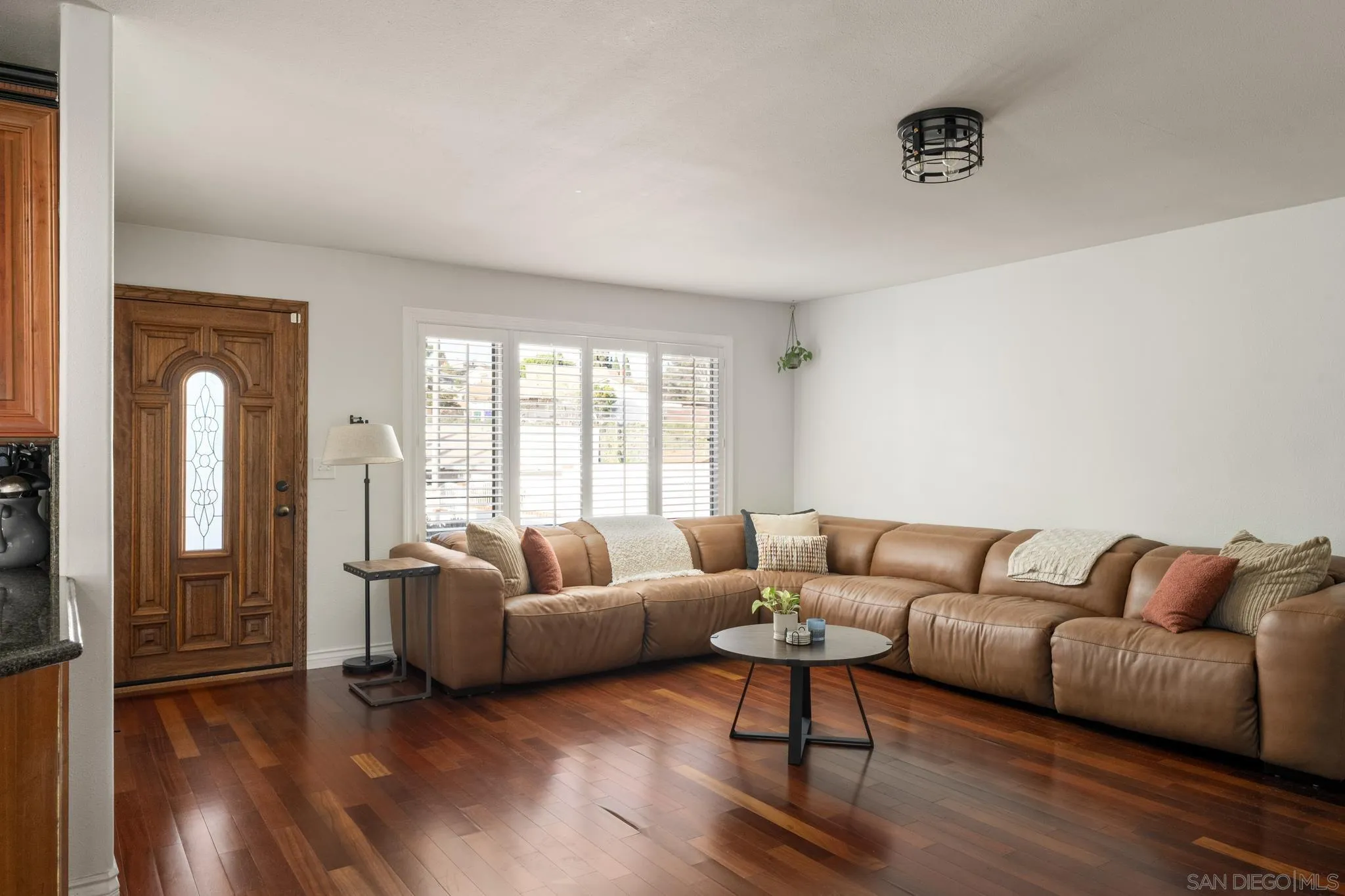 https://cdn.realtyfeed.com/cdn/127/260004503/8a67cd88345a759ac594f11781b81840.webp