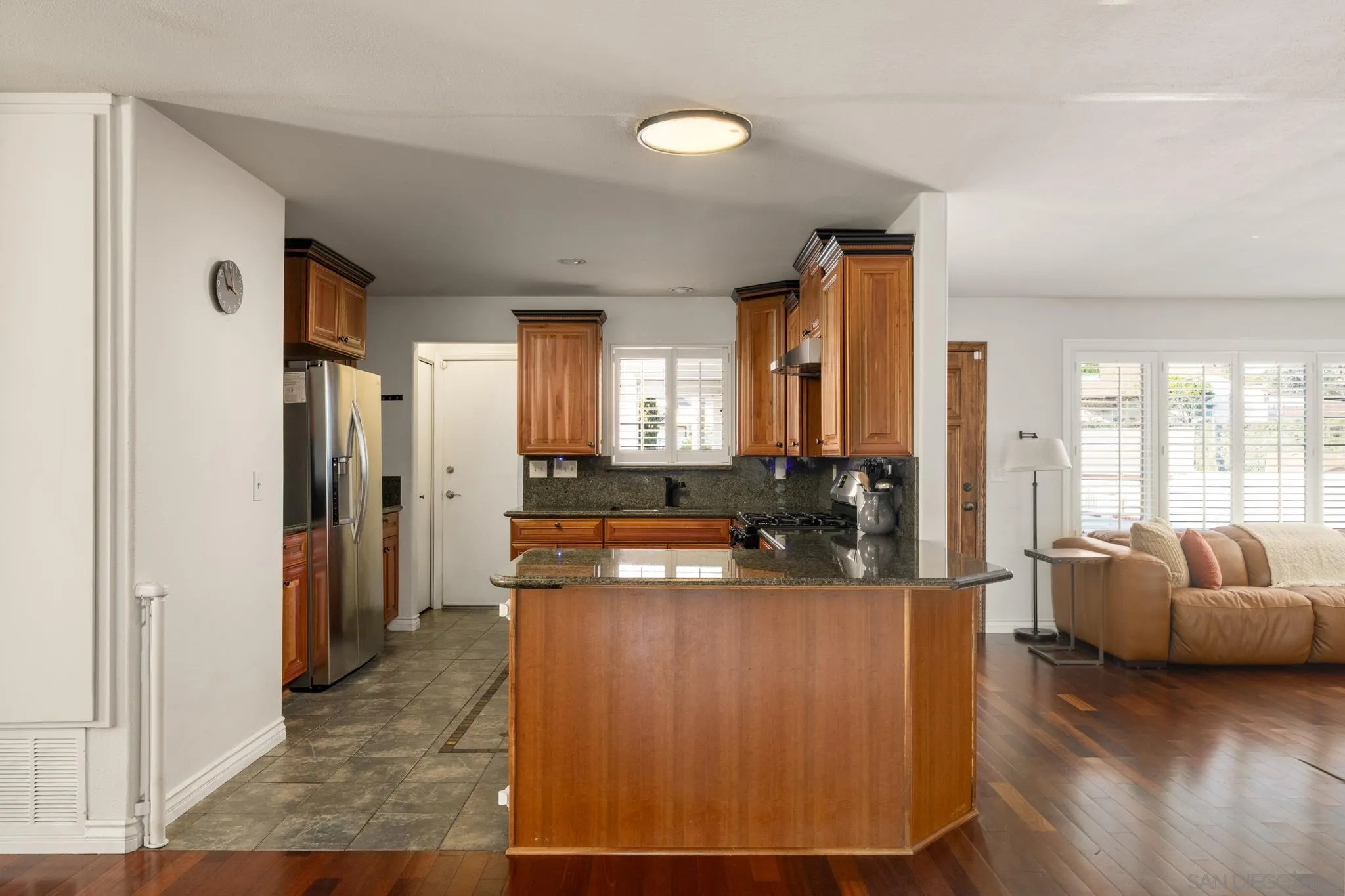 https://cdn.realtyfeed.com/cdn/127/260004503/9b42ec1c72f98a3cf601a04fde66611b.webp