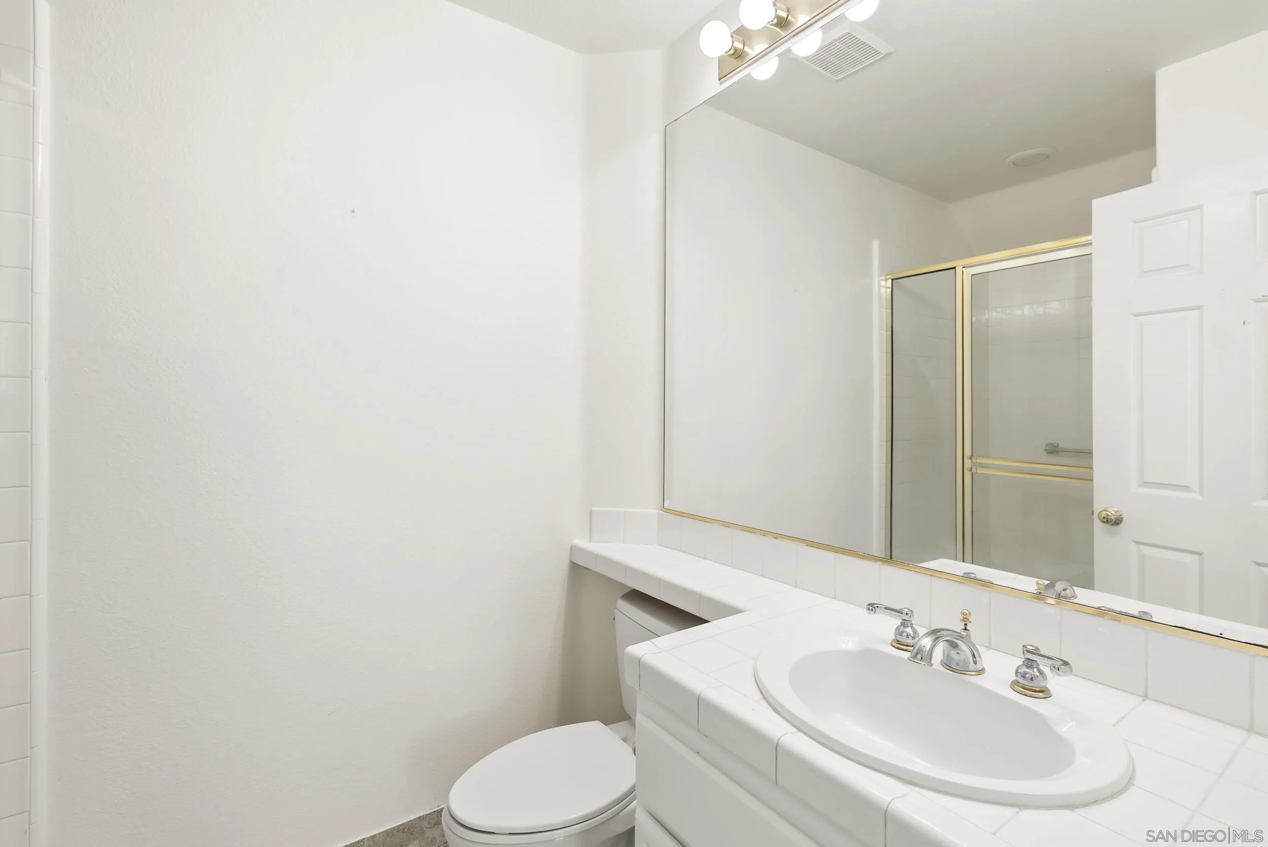 https://cdn.realtyfeed.com/cdn/127/260004506/7068d51f6ae18cc295237b2446e9333d.webp
