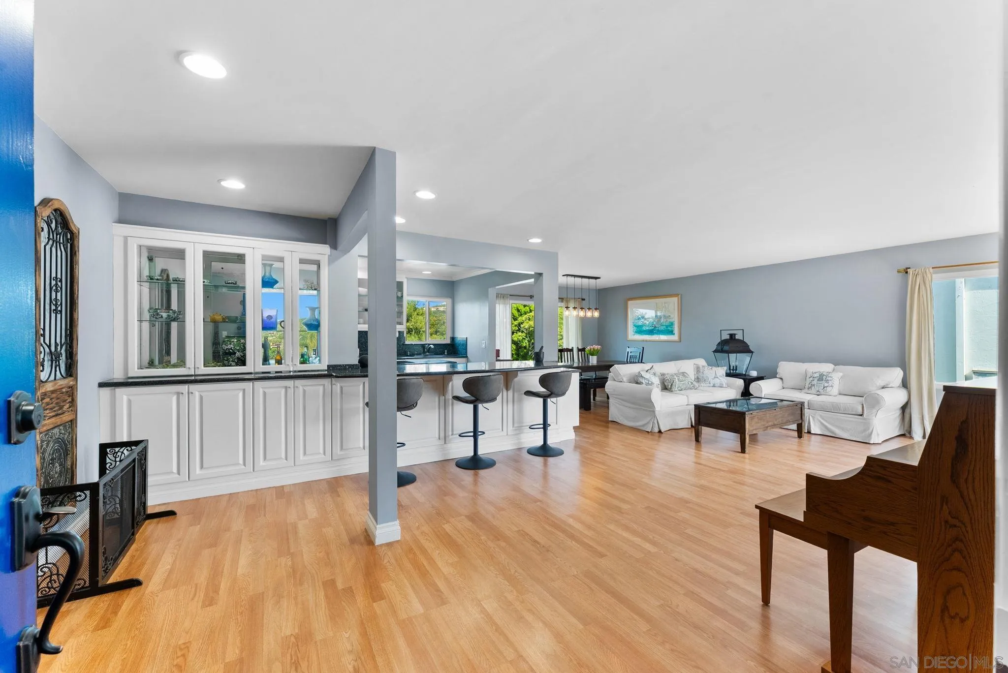 https://cdn.realtyfeed.com/cdn/127/260004507/1dde490d432f87c63a357e420d6d5b68.webp