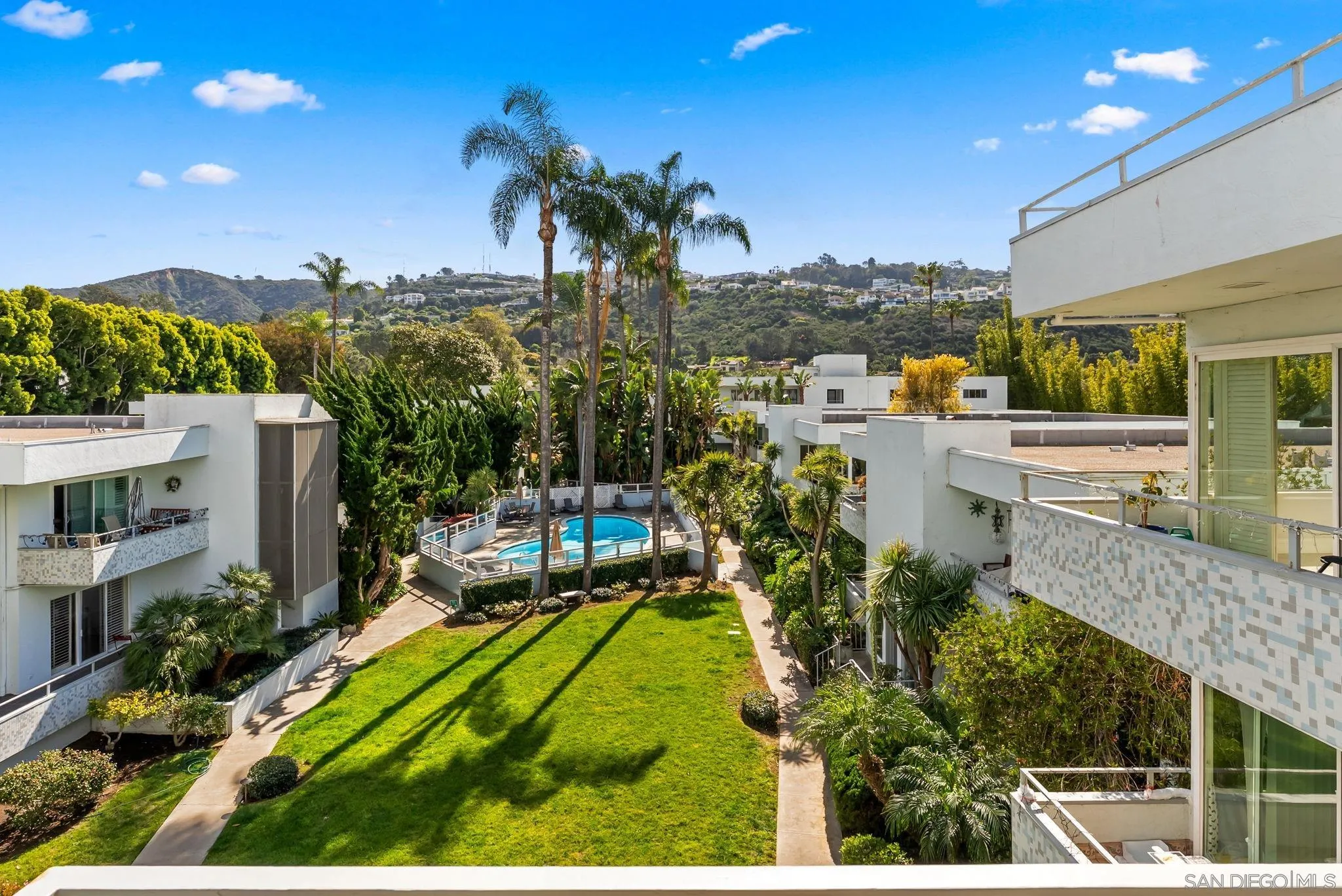 https://cdn.realtyfeed.com/cdn/127/260004507/766d61c14437c38e4c2e43858c1453c8.webp