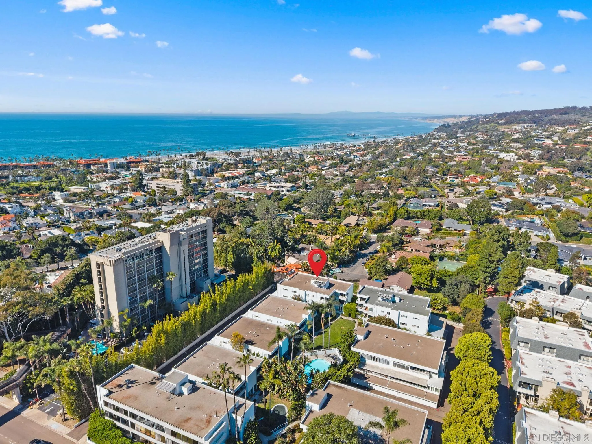 https://cdn.realtyfeed.com/cdn/127/260004507/9d1f43886657f3f84bedb46f8b56efb9.webp