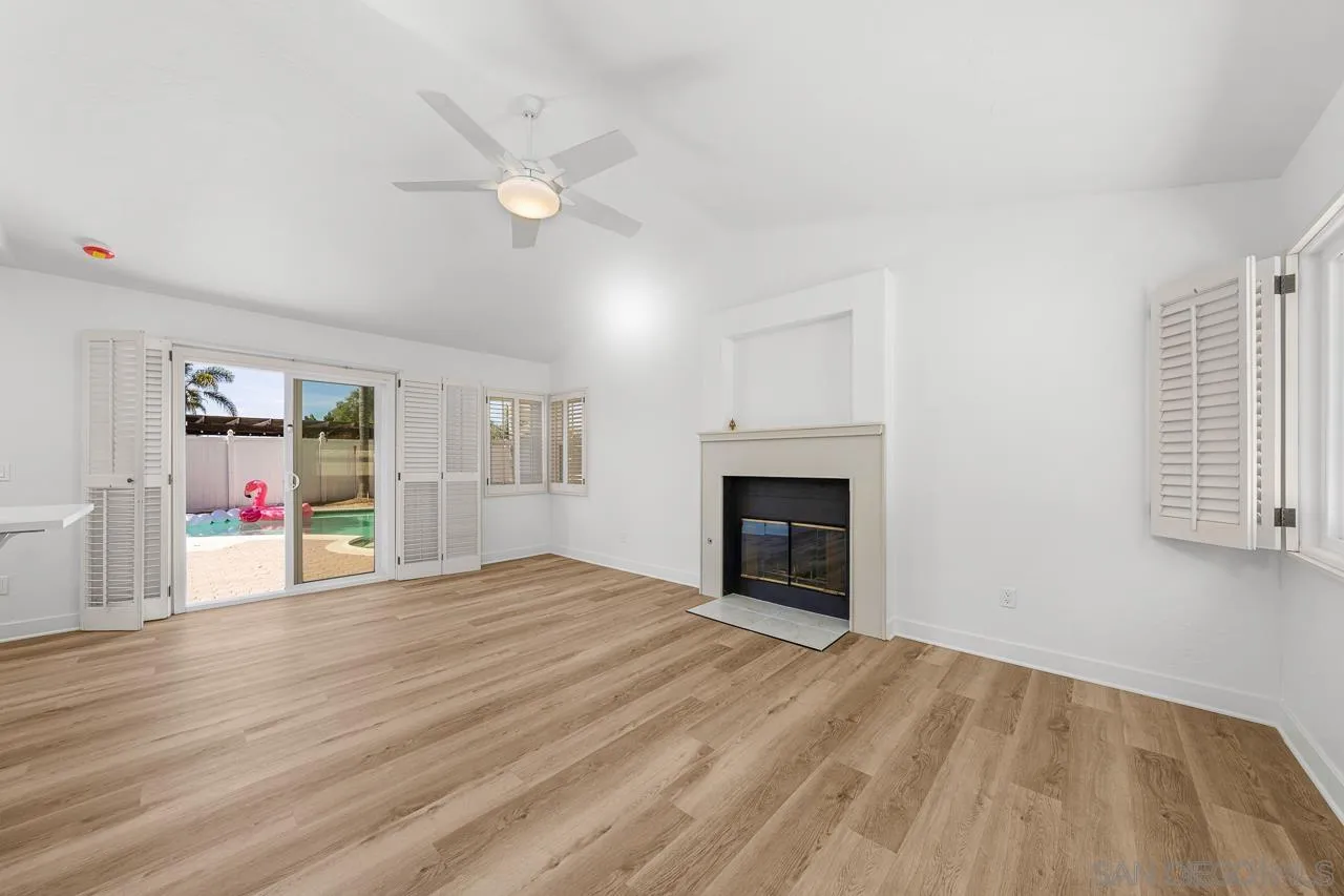 https://cdn.realtyfeed.com/cdn/127/260004514/07f1dc487942d86f1f979b3a57afb248.webp