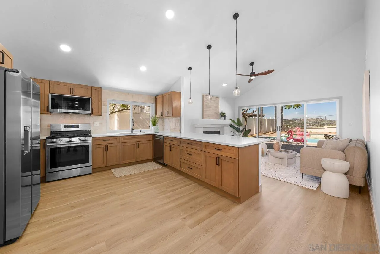 https://cdn.realtyfeed.com/cdn/127/260004514/665b2c25063b39f270292c2d84d3106f.webp
