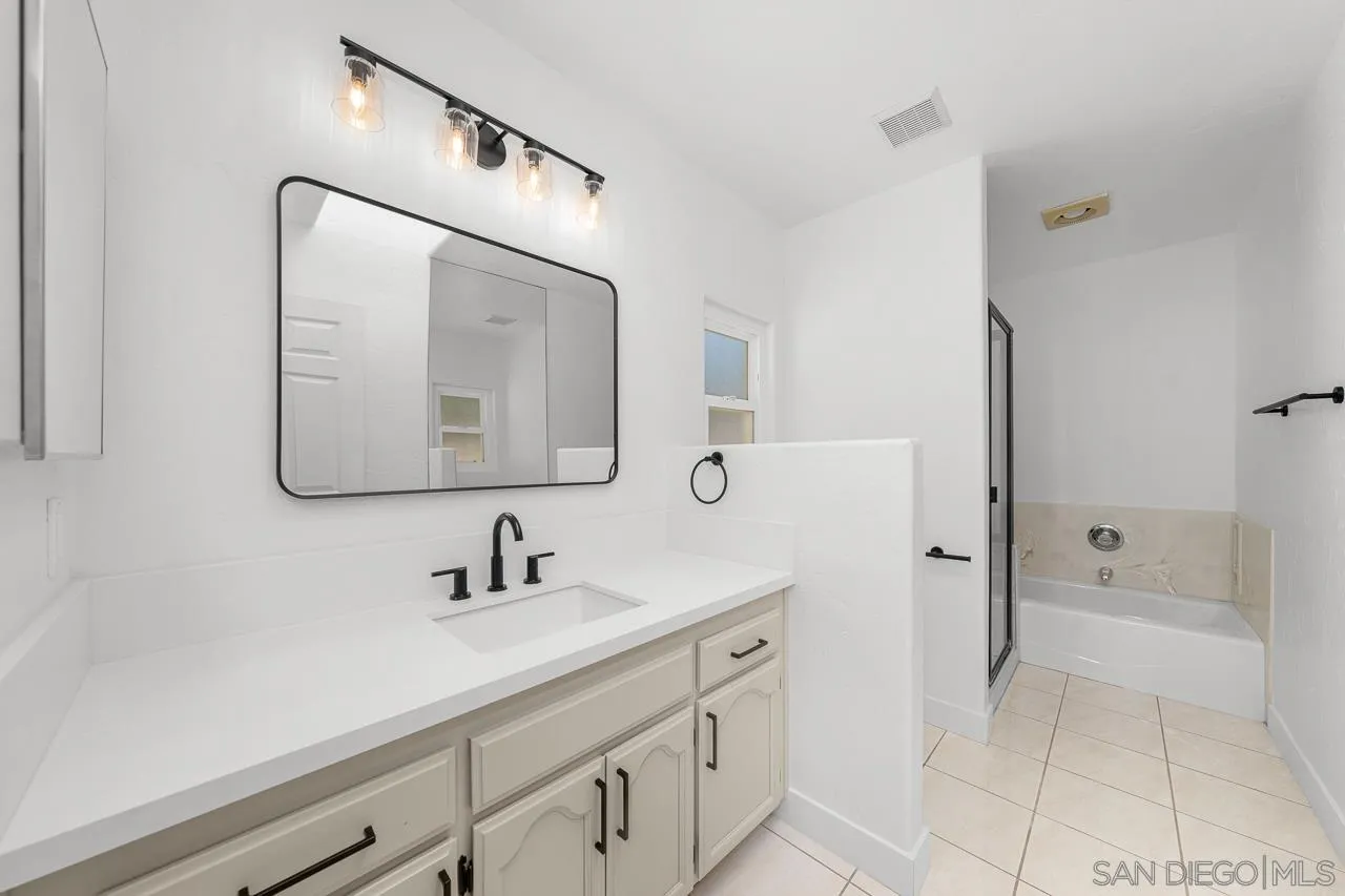 https://cdn.realtyfeed.com/cdn/127/260004514/af73cb301a9886c18307845718524249.webp