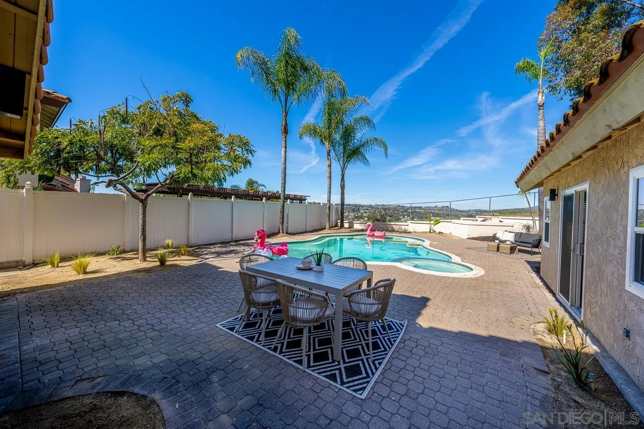 https://cdn.realtyfeed.com/cdn/127/260004514/cb7171d14712b745d3519af825b33080.webp
