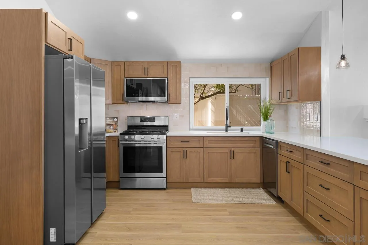 https://cdn.realtyfeed.com/cdn/127/260004514/d8465d063e3ec1d6effc2912c5261f88.webp