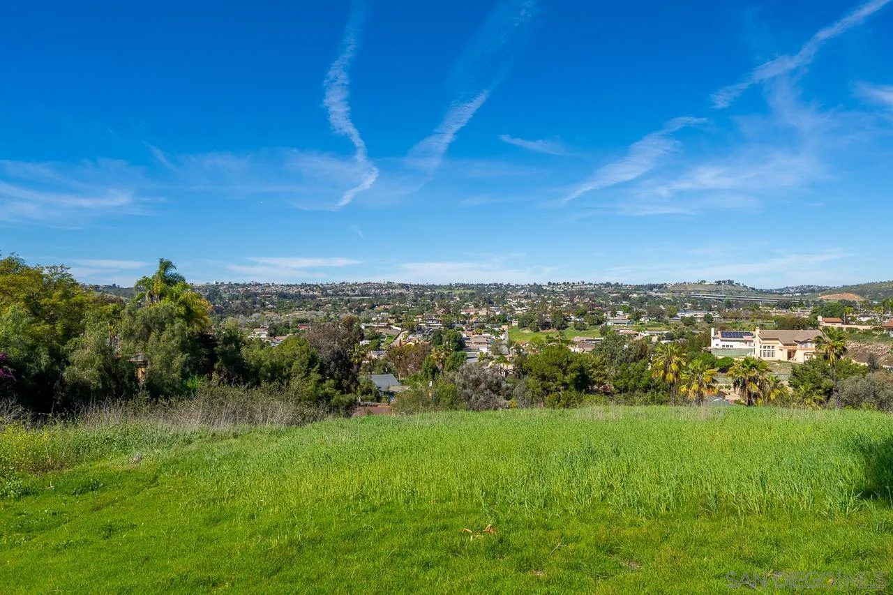 https://cdn.realtyfeed.com/cdn/127/260004514/de3932c20e79f41561b55d4317523fa3.webp