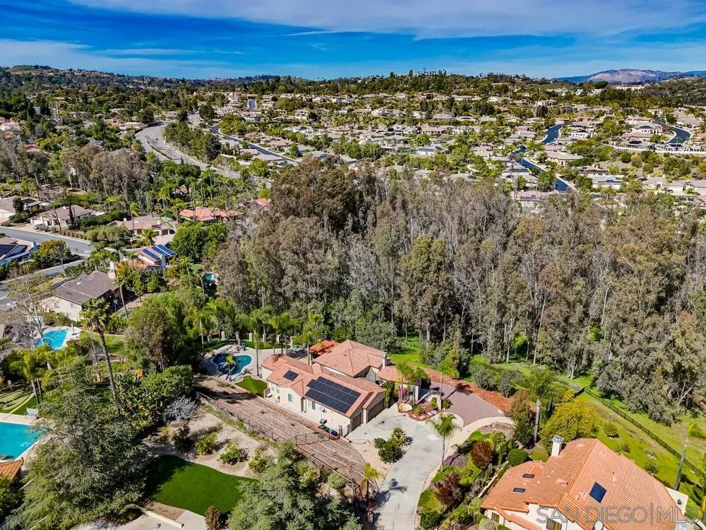 232 Calle Florecita, Escondido, CA, 92029