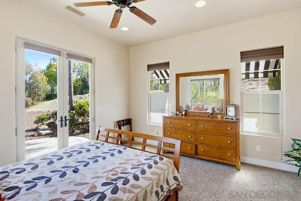 232 Calle Florecita, Escondido, CA, 92029