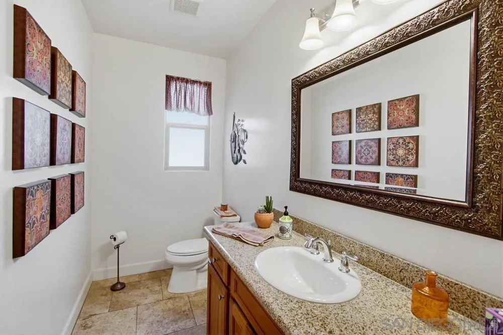 232 Calle Florecita, Escondido, CA, 92029