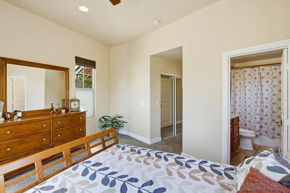 232 Calle Florecita, Escondido, CA, 92029
