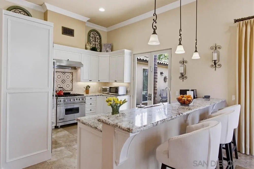 232 Calle Florecita, Escondido, CA, 92029