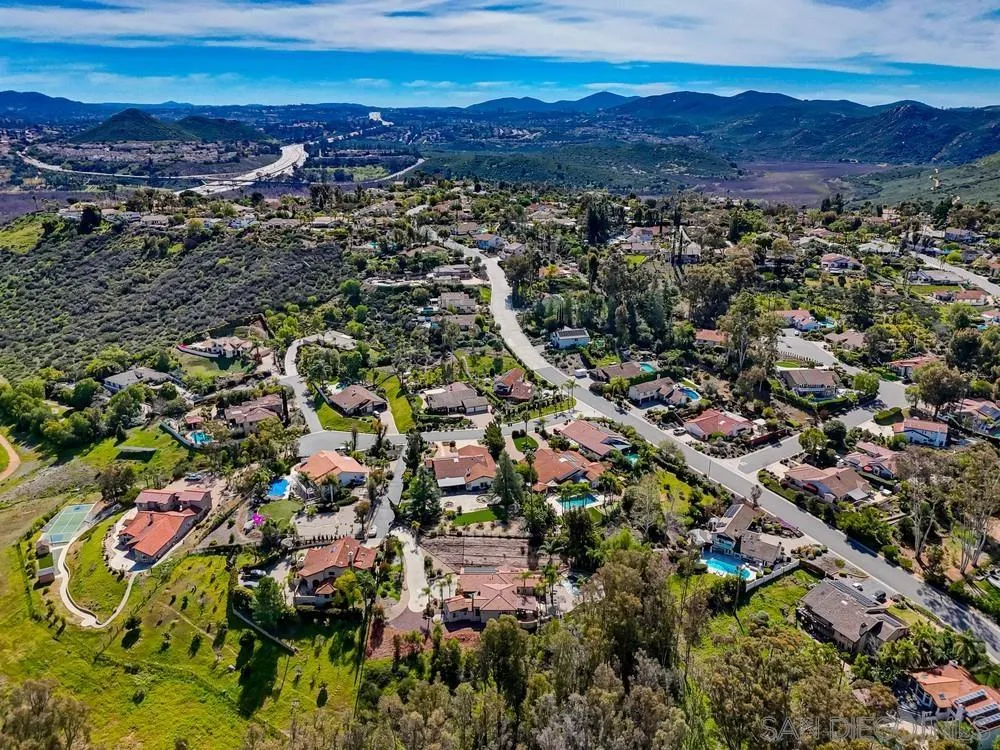 232 Calle Florecita, Escondido, CA, 92029
