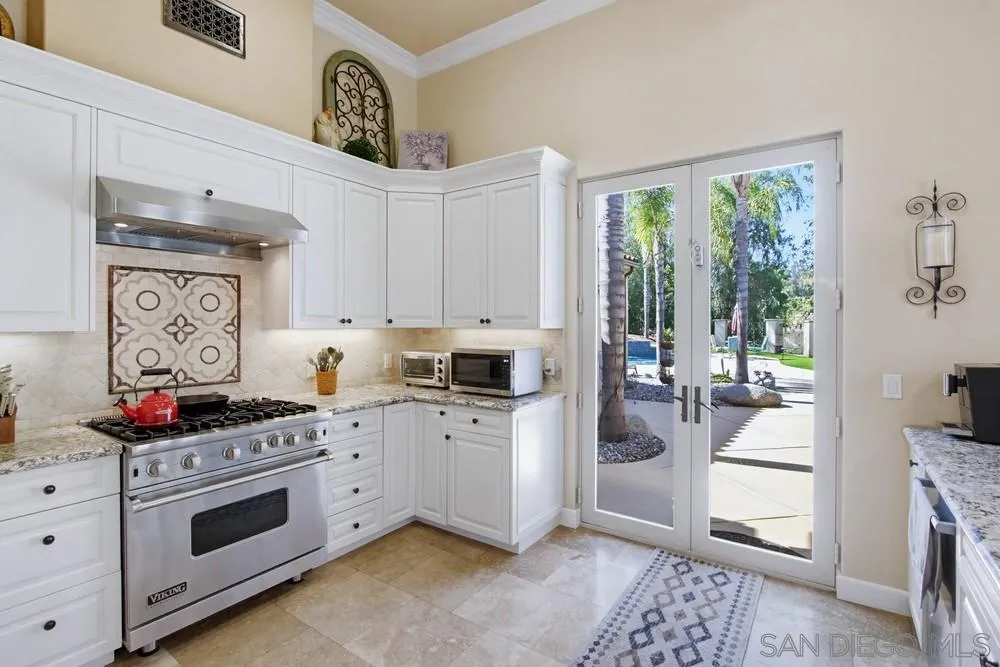 232 Calle Florecita, Escondido, CA, 92029