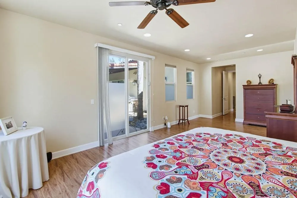 232 Calle Florecita, Escondido, CA, 92029