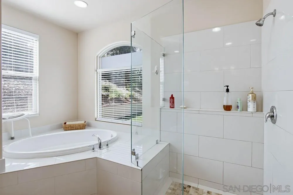 232 Calle Florecita, Escondido, CA, 92029