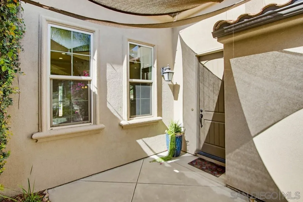 232 Calle Florecita, Escondido, CA, 92029