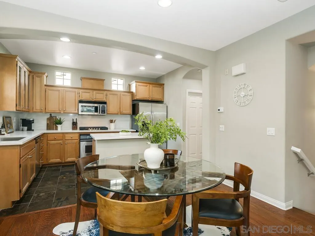 Photo #11: 260004518 Listing: Photo #11