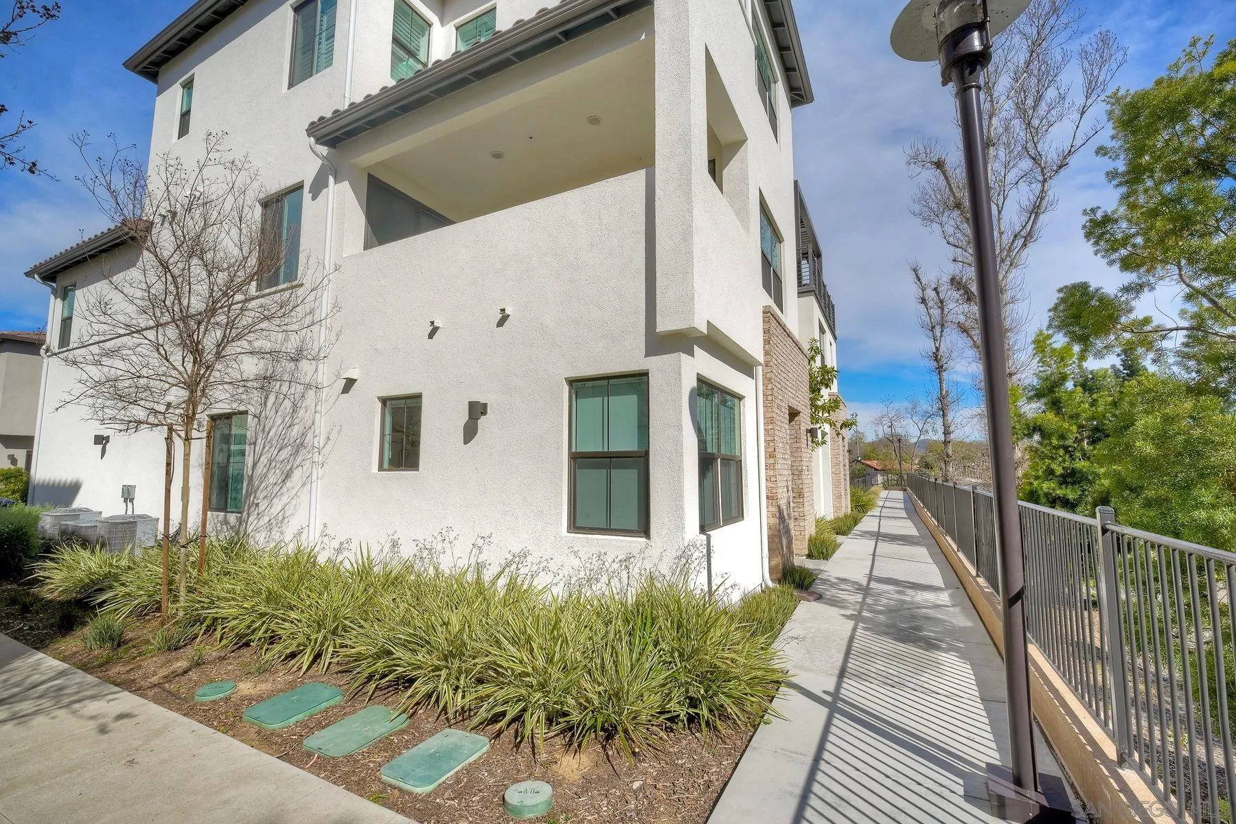 Photo #1: 260004520 Listing: Photo #1