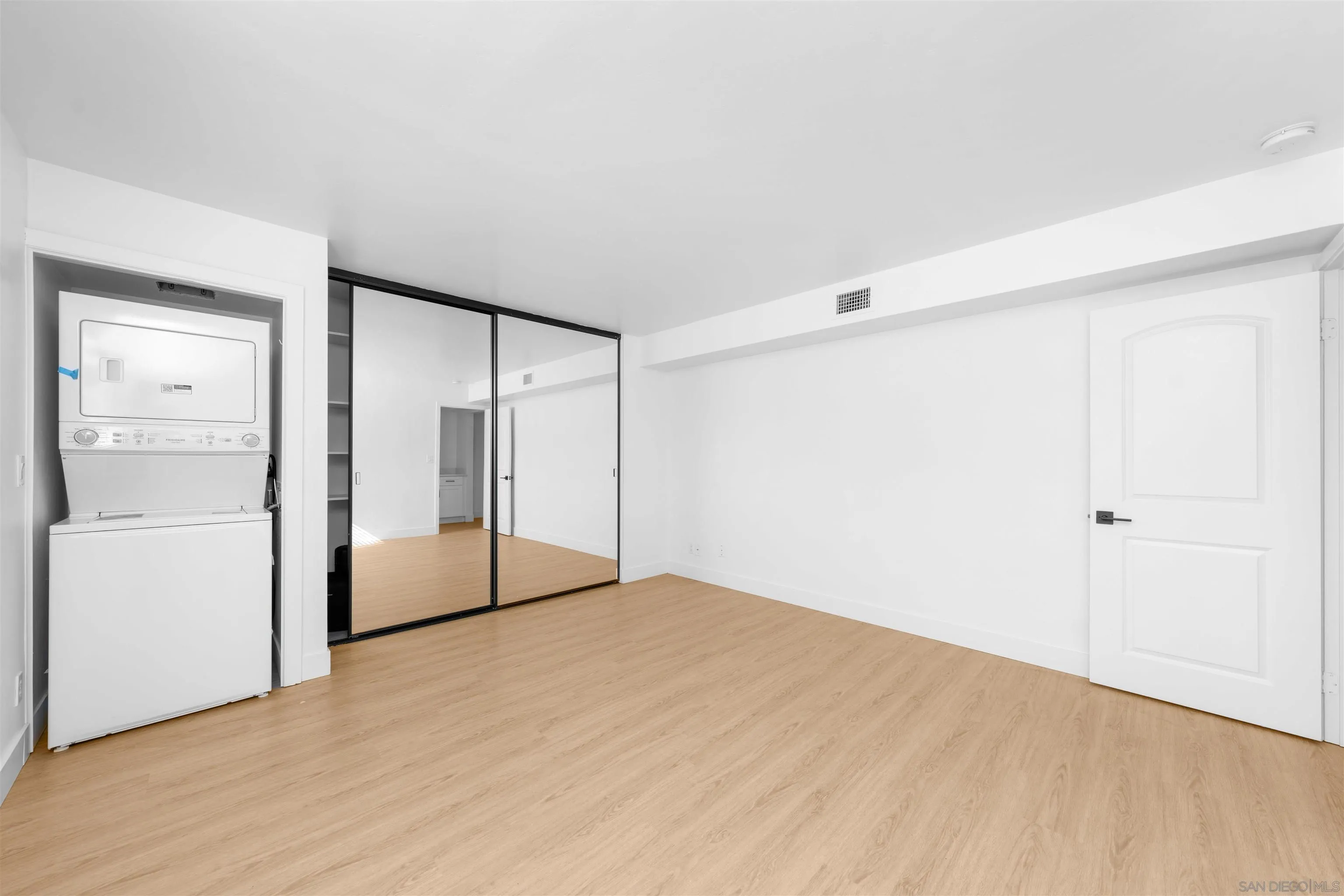 Photo #14: 260004525 Listing: Photo #14