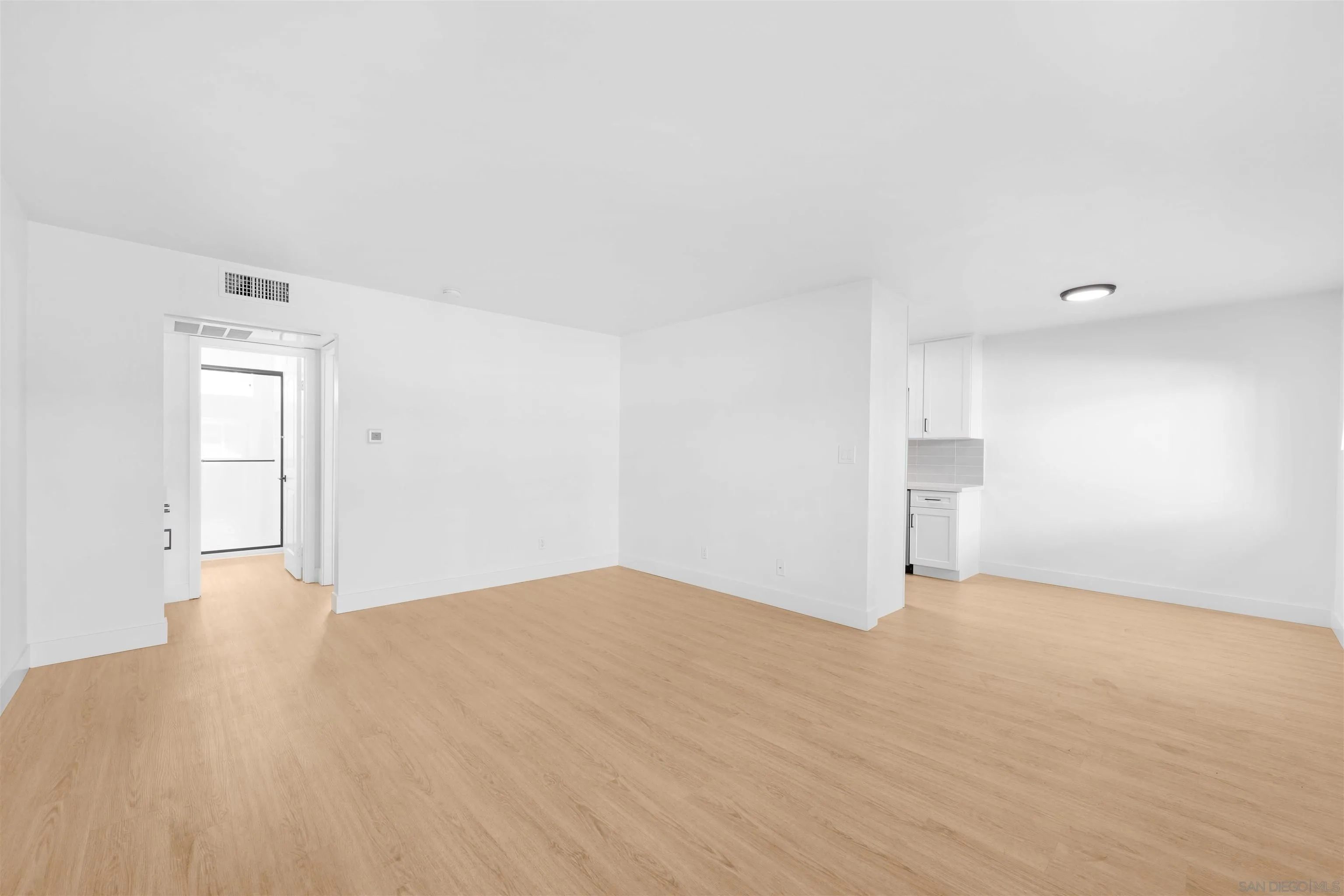 1030 Robinson Ave UNIT 205, San Diego, CA, 92103