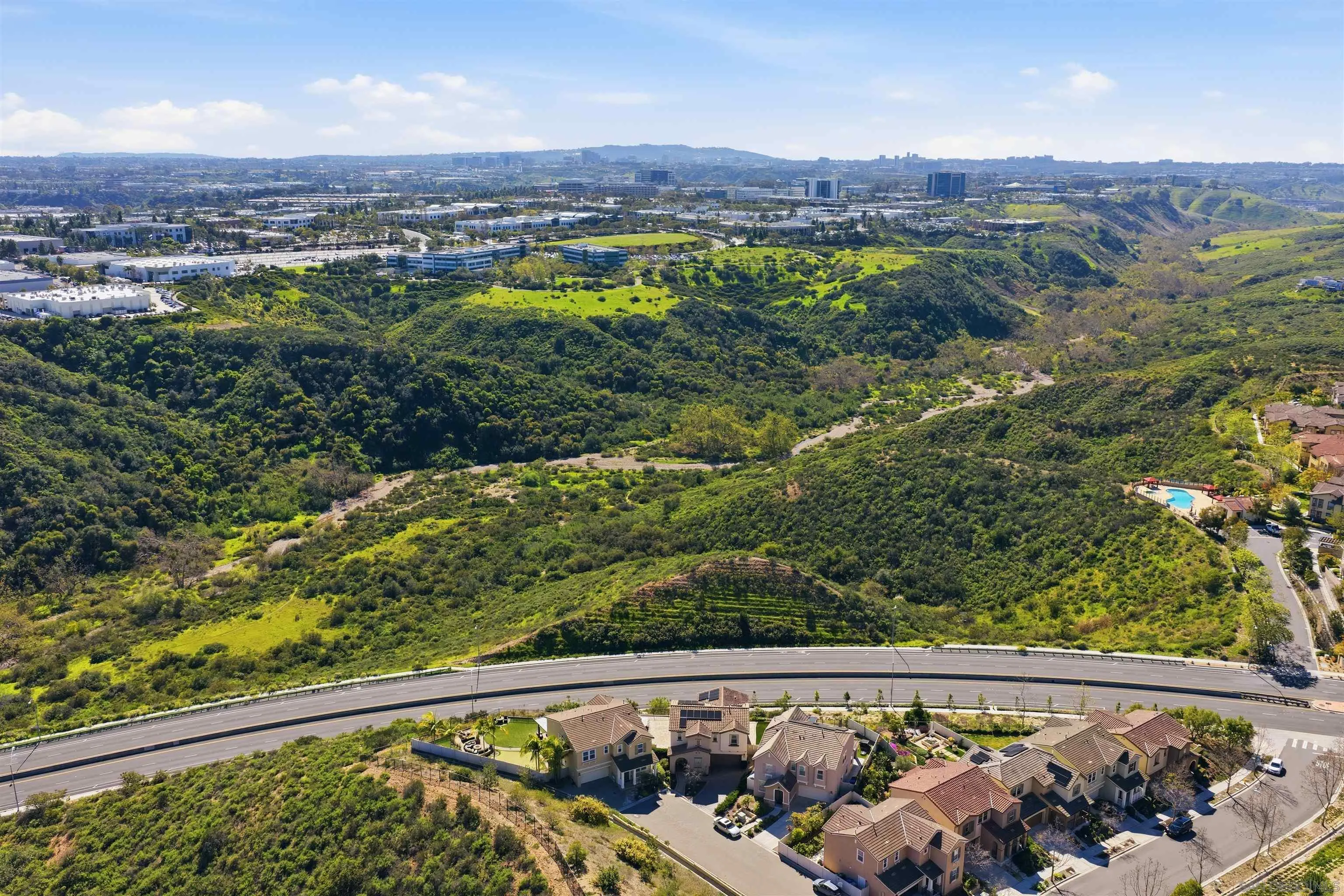 https://cdn.realtyfeed.com/cdn/127/260004526/5eb32ee9421eccbfdf927c25b82aad5b.webp
