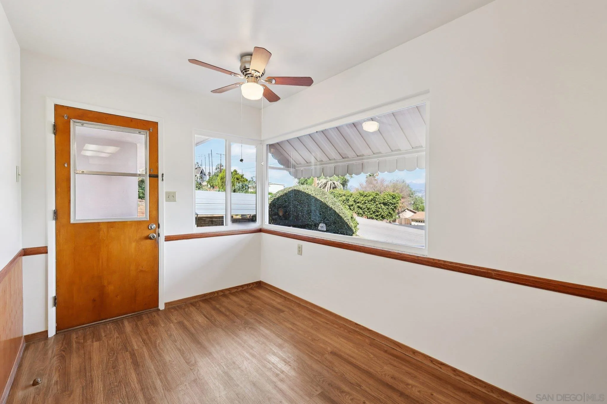 https://cdn.realtyfeed.com/cdn/127/260004528/13085bd16327d8a4174b2e208e3ad145.webp