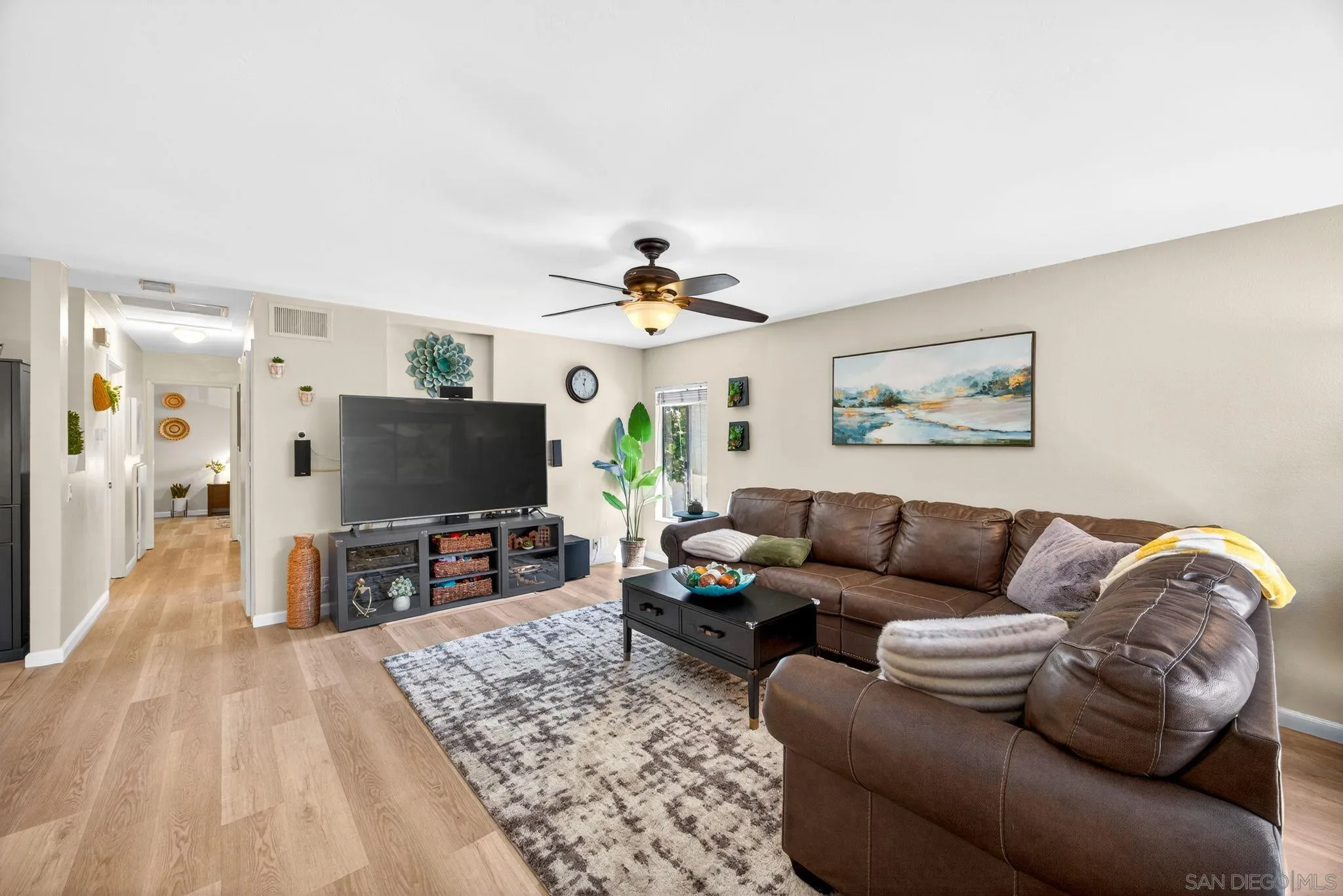 https://cdn.realtyfeed.com/cdn/127/260004533/97b7385fd5a2eb7122171207c73fa393.webp