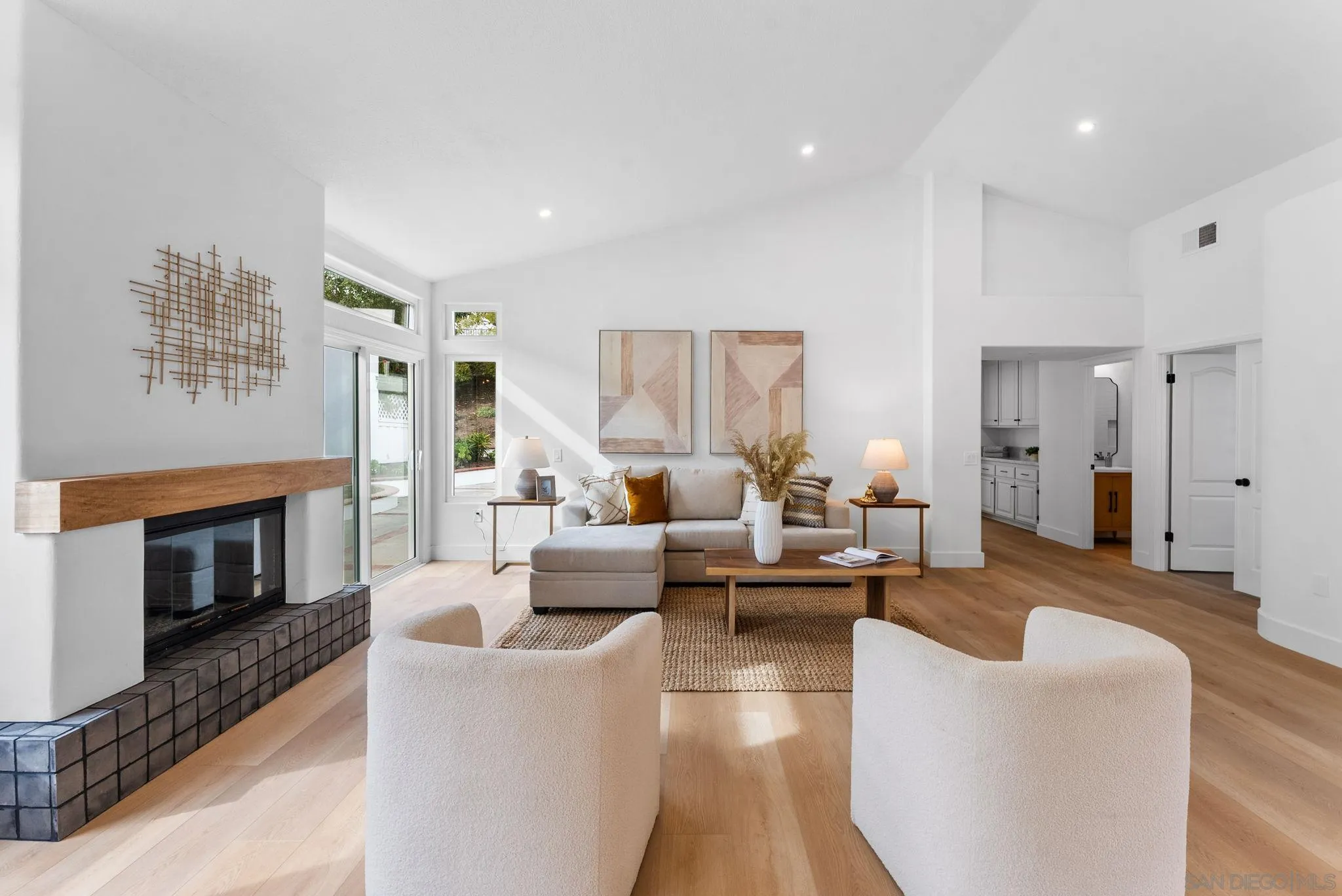 https://cdn.realtyfeed.com/cdn/127/260004537/14cadb96703c7207de6592b56864dbe4.webp
