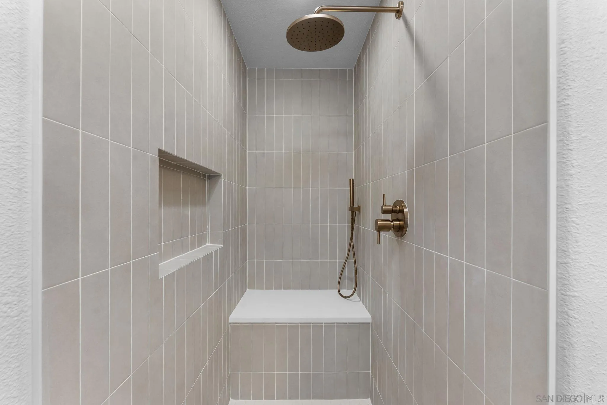 https://cdn.realtyfeed.com/cdn/127/260004537/3e13c0082b420b6f4314c5b3a5fe97c8.webp