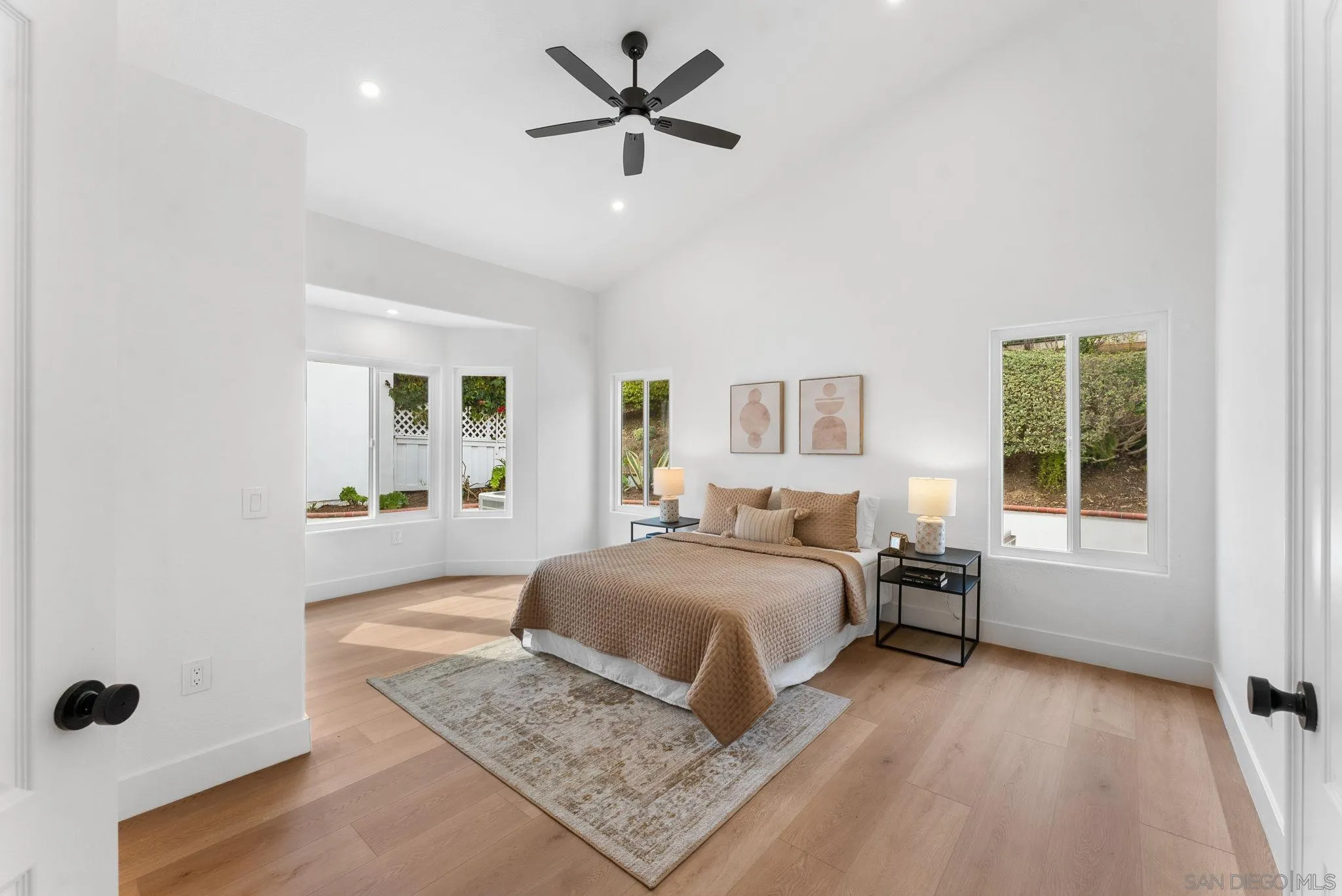 https://cdn.realtyfeed.com/cdn/127/260004537/628122585596d7c9212dc74fb1dffa3f.webp