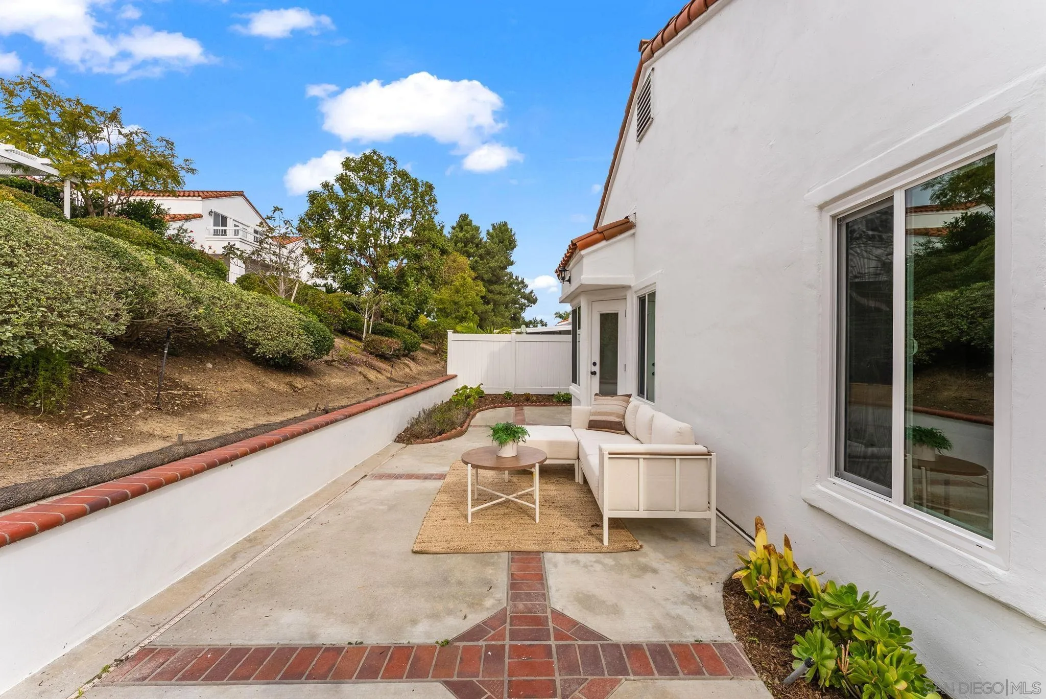 https://cdn.realtyfeed.com/cdn/127/260004537/7e5a979ef8d434e415c5b963aae42032.webp