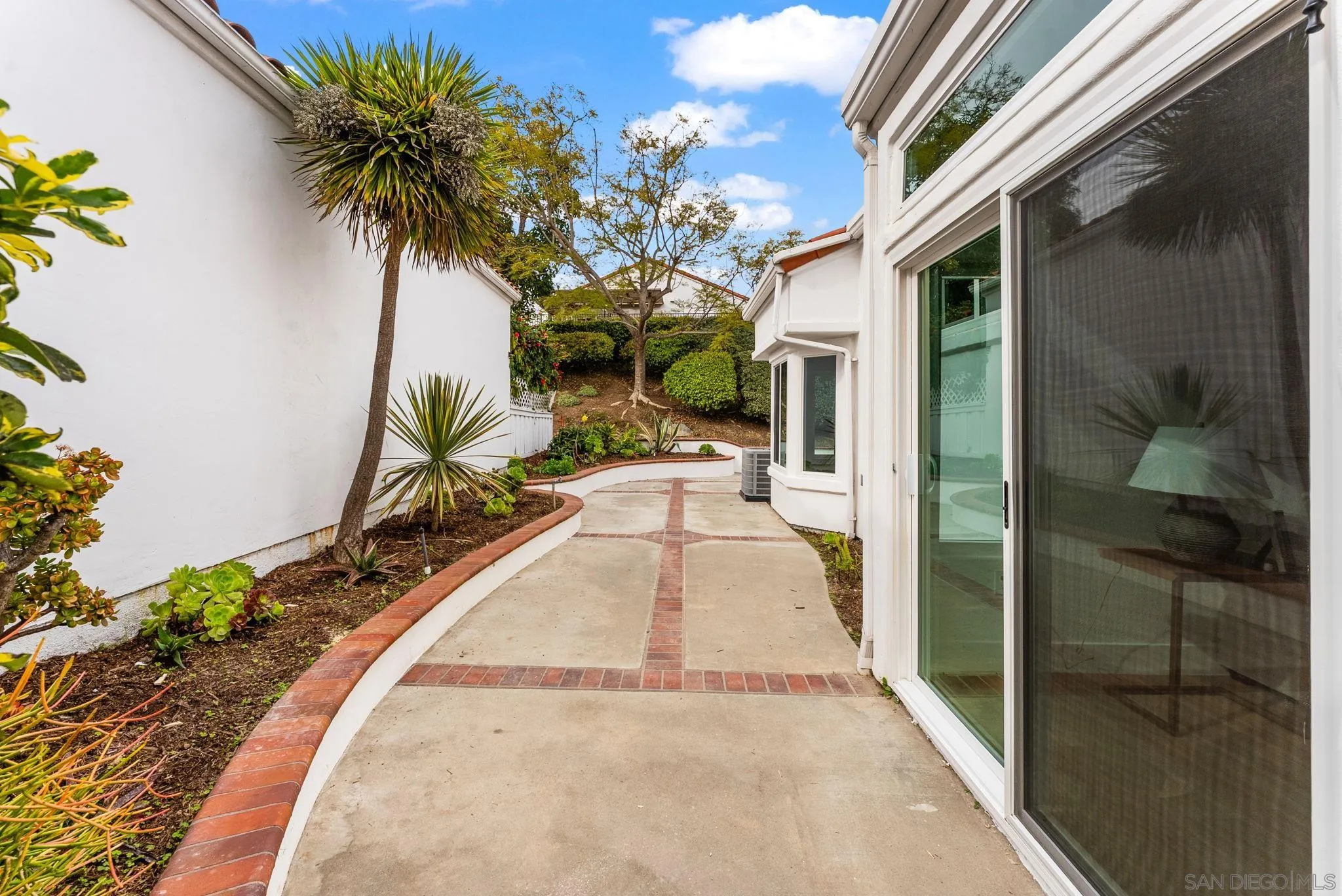 https://cdn.realtyfeed.com/cdn/127/260004537/b841c4be8155705b28cb1a4772aac287.webp